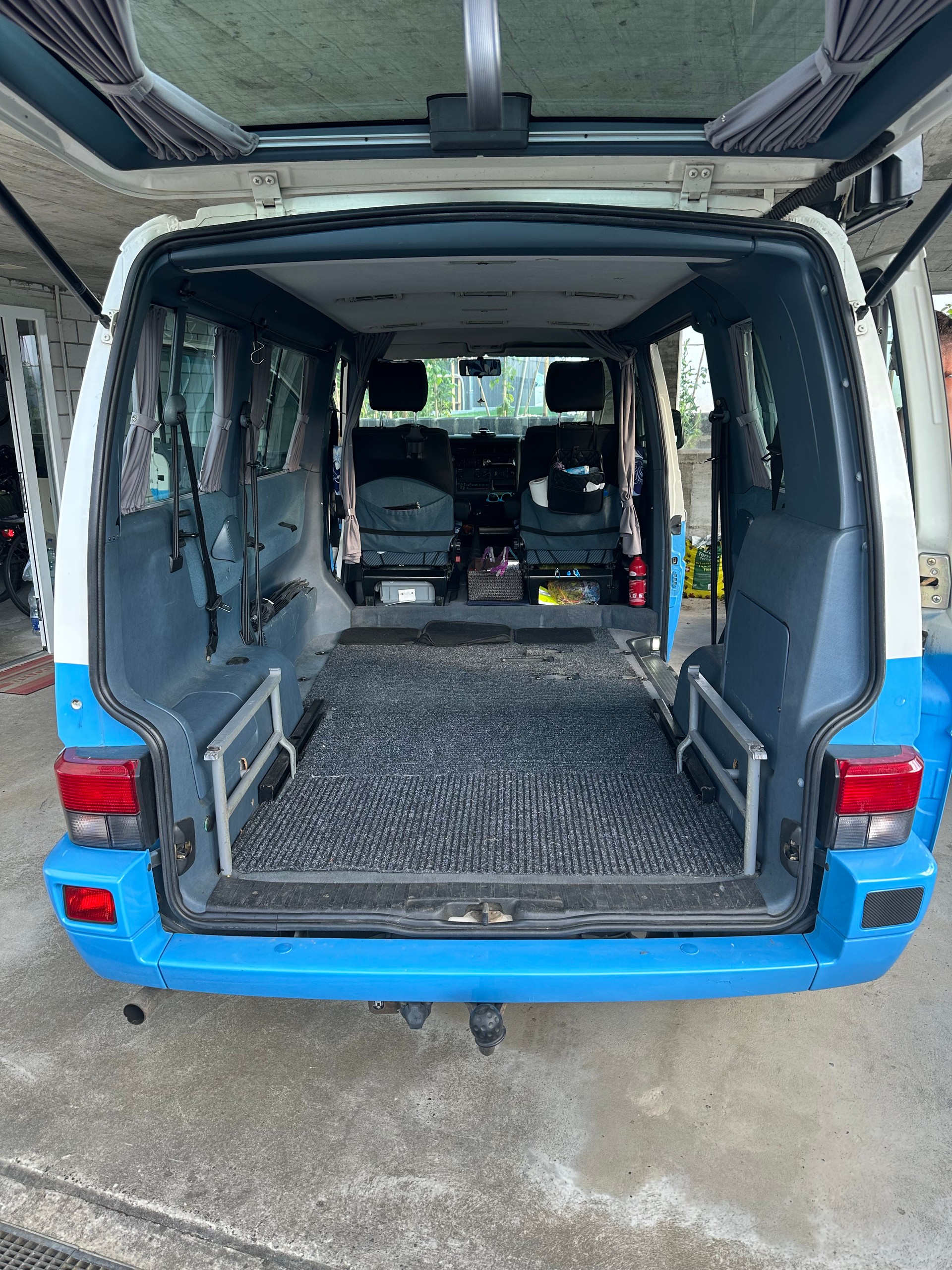 VW Caravelle-image-3