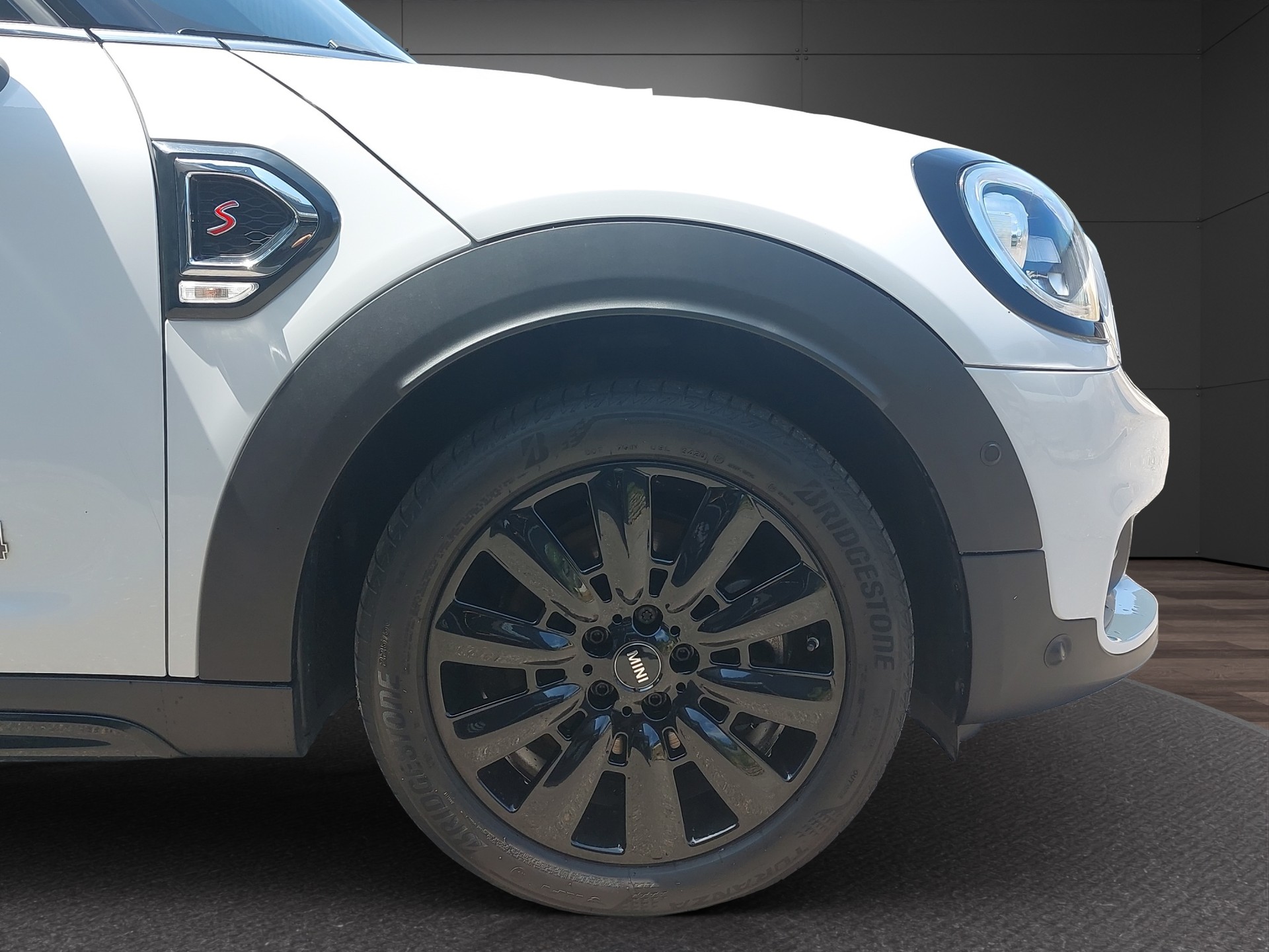MINI Countryman F60 2.0i Cooper S ALL4-image-14