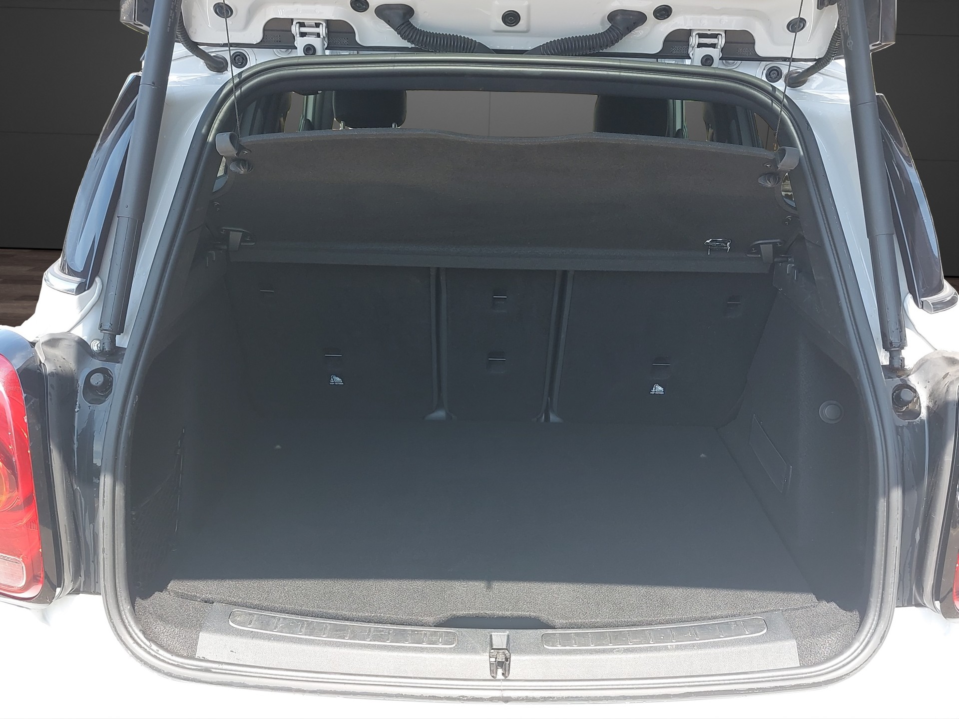 MINI Countryman F60 2.0i Cooper S ALL4-image-15