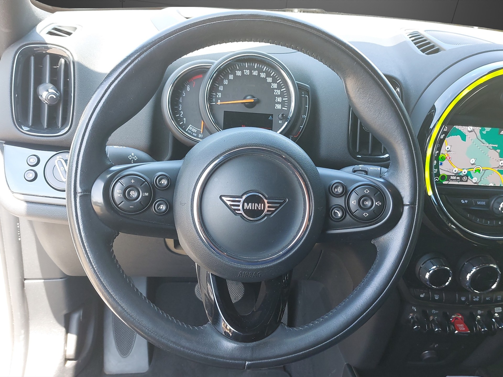 MINI Countryman F60 2.0i Cooper S ALL4-image-13