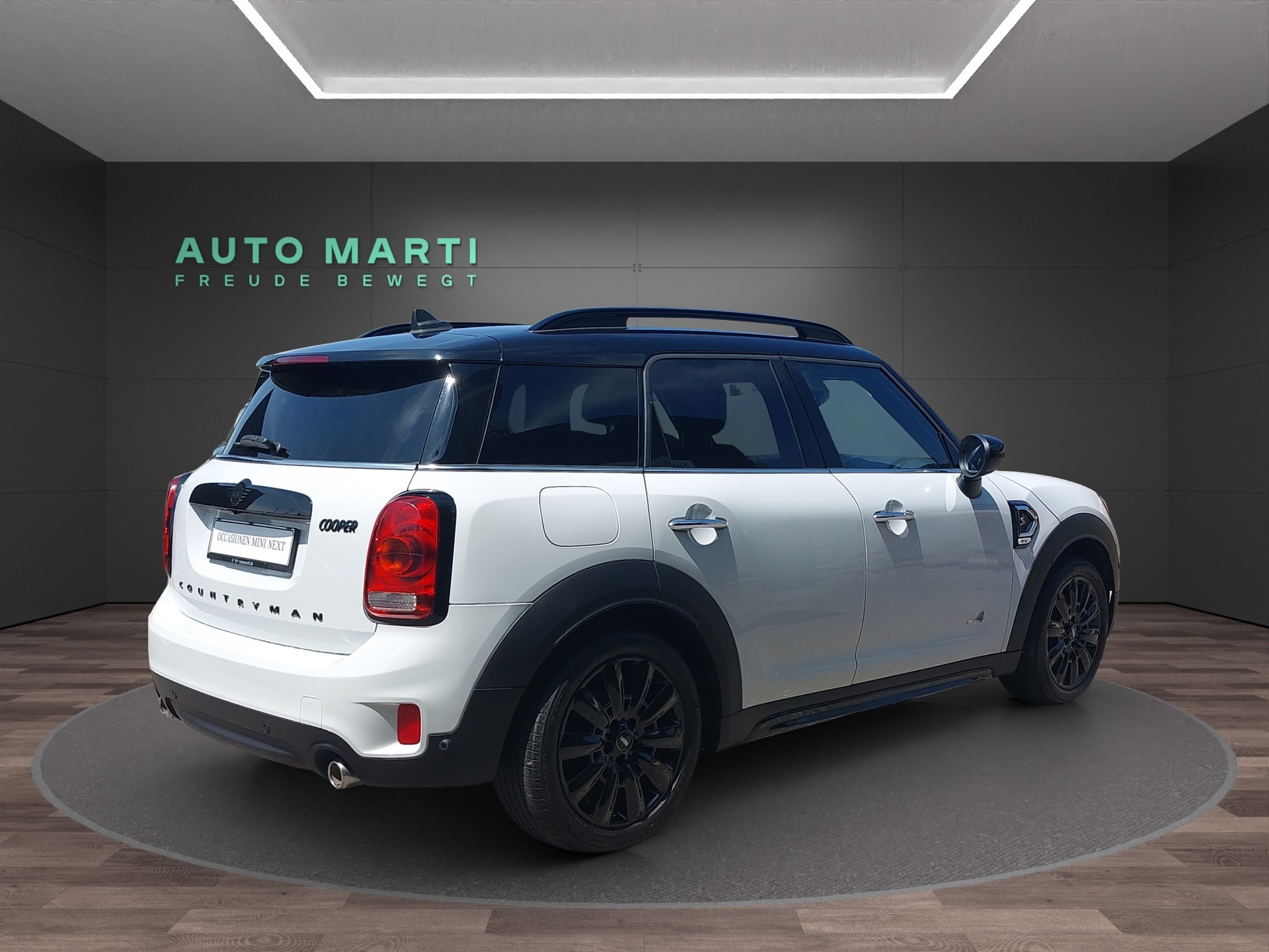 MINI Countryman F60 2.0i Cooper S ALL4-image-3