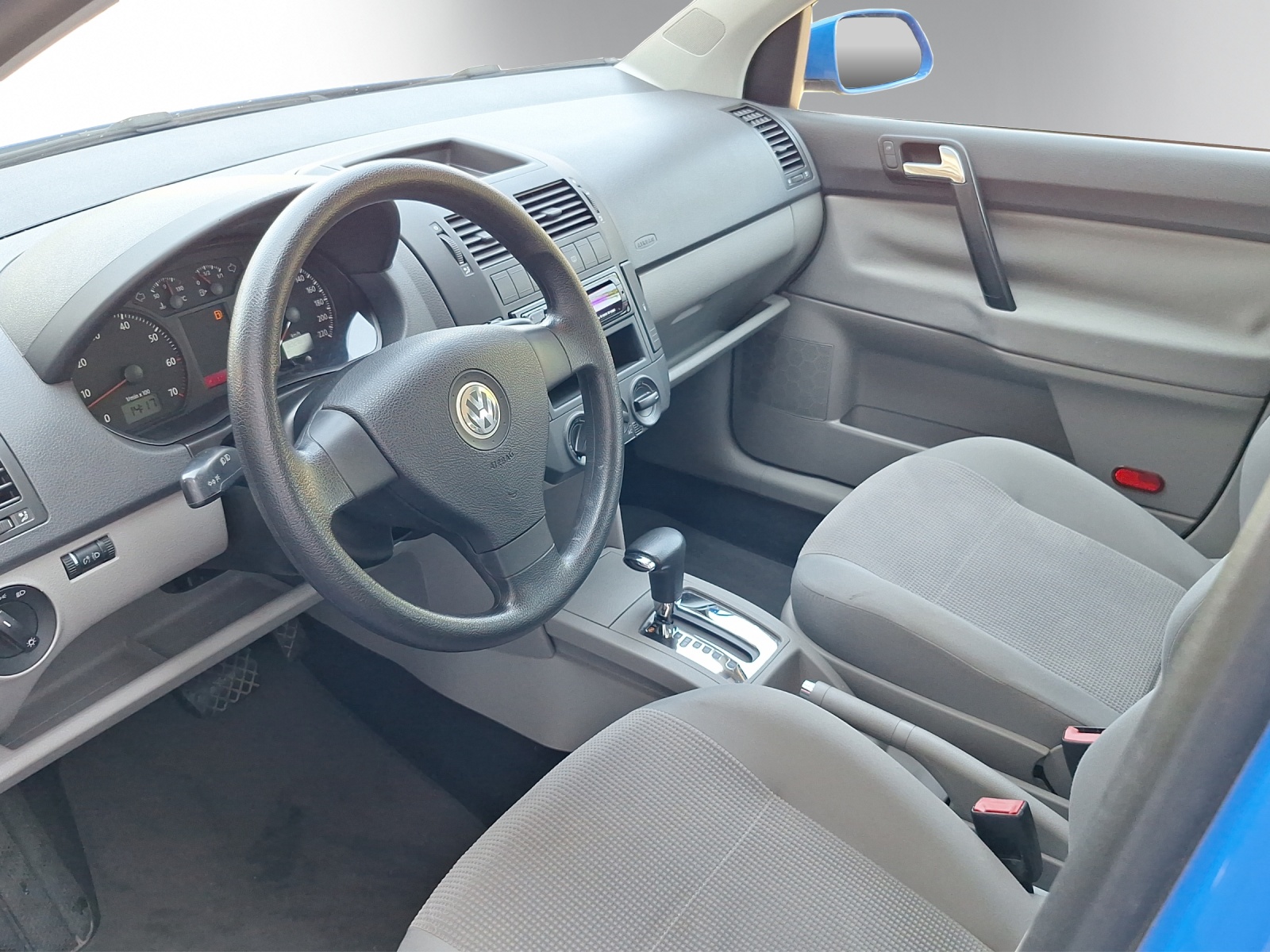 VW Polo 1.4-image-5