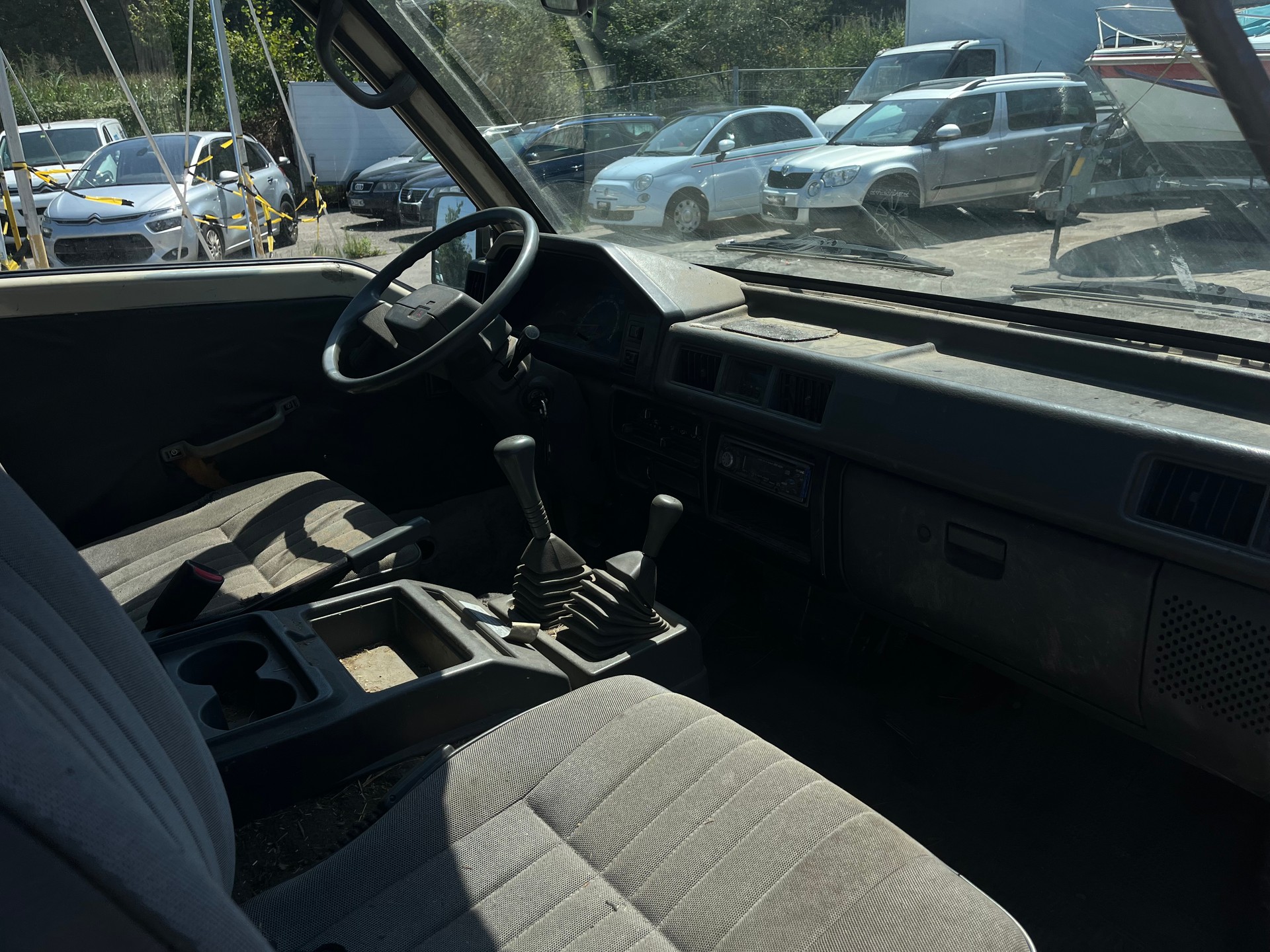 MITSUBISHI L 300-image-7