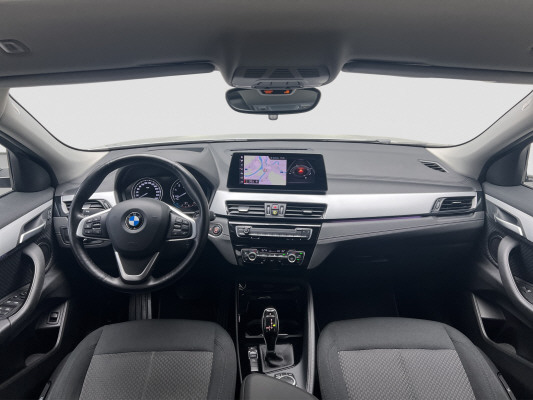 BMW X2 sDrive 18i-image-10
