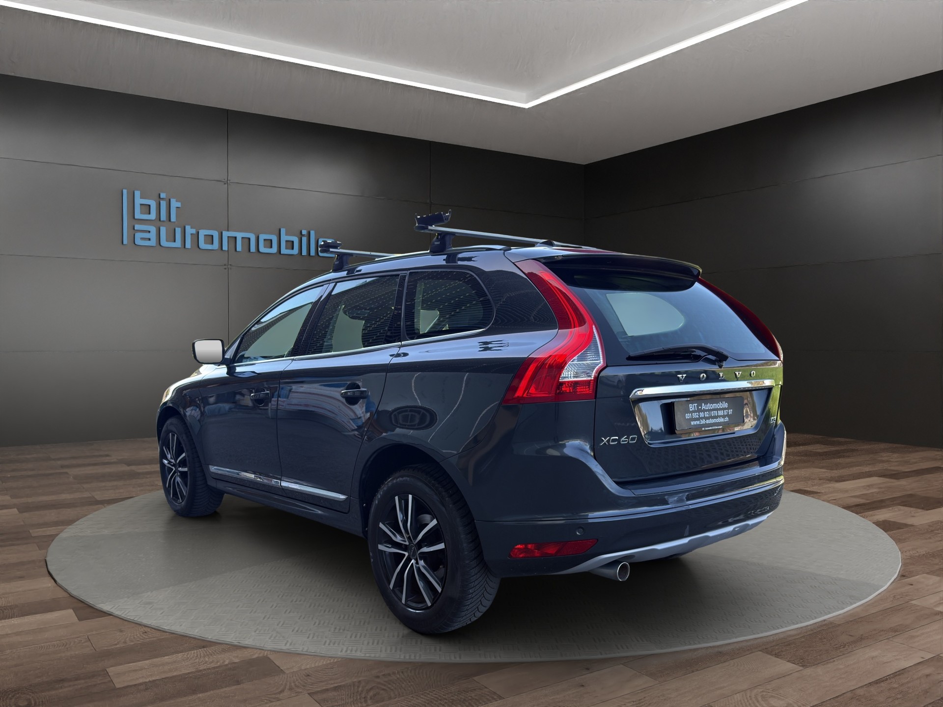 VOLVO VOLVO XC60 D3 Momentum Geartronic-image-4