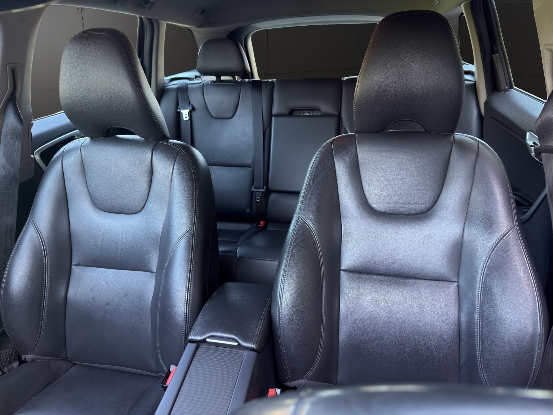 VOLVO VOLVO XC60 D3 Momentum Geartronic-image-15