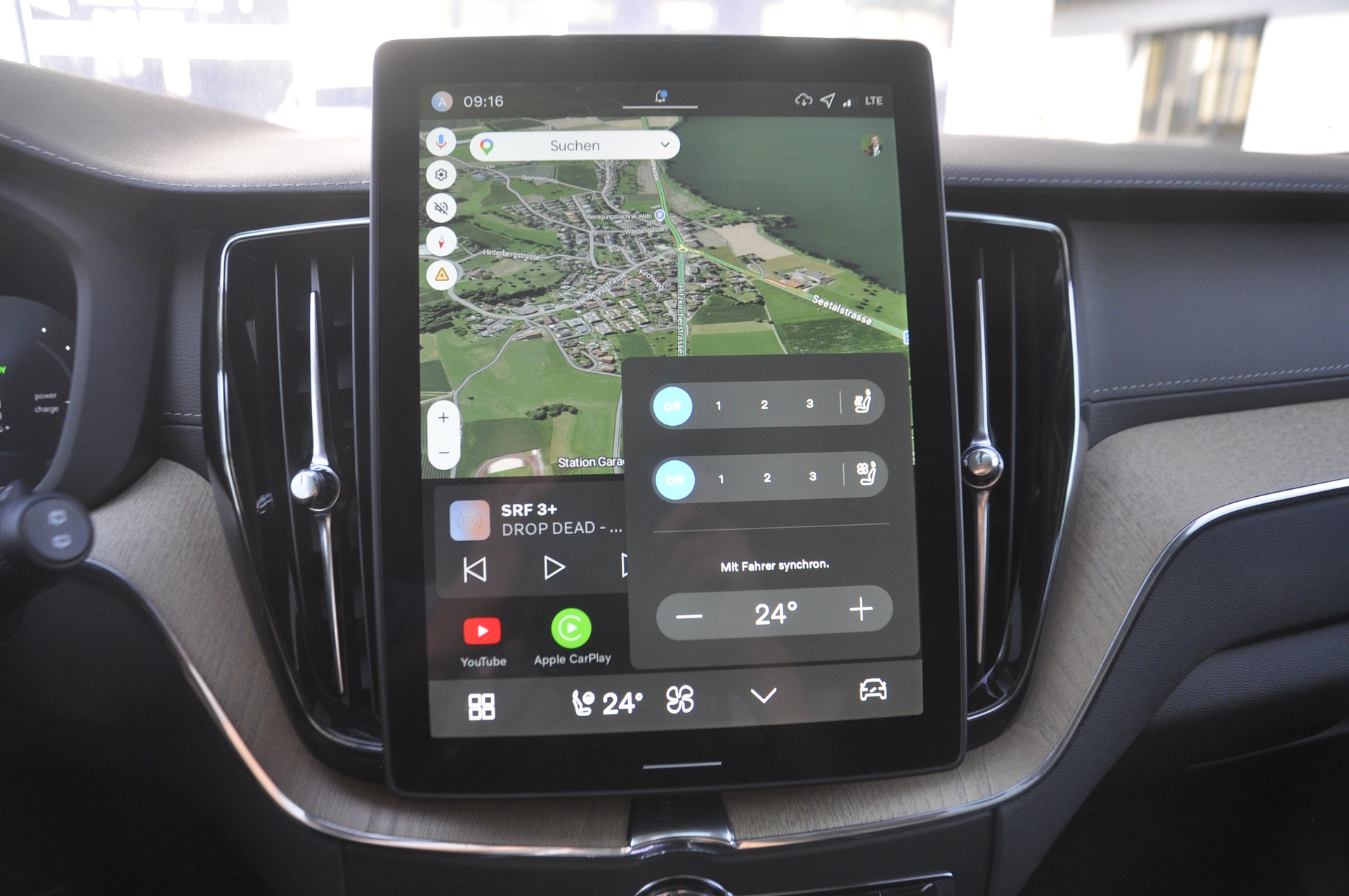 VOLVO XC60 T8 eAWD PluginHybrid Ultra Dark Geartronic I Anhängerkupplung-image-13