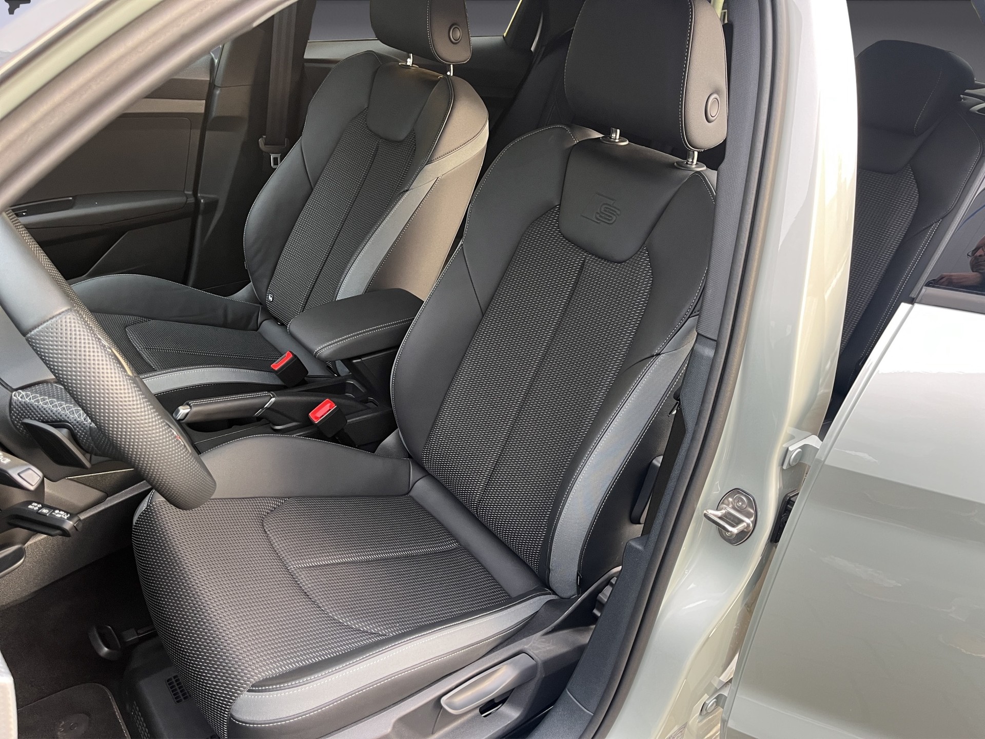 AUDI A1 Sportback 40 TFSI S Line S-tronic*Tausilber, 207 PS, (5-Jahre Garantie)-image-9