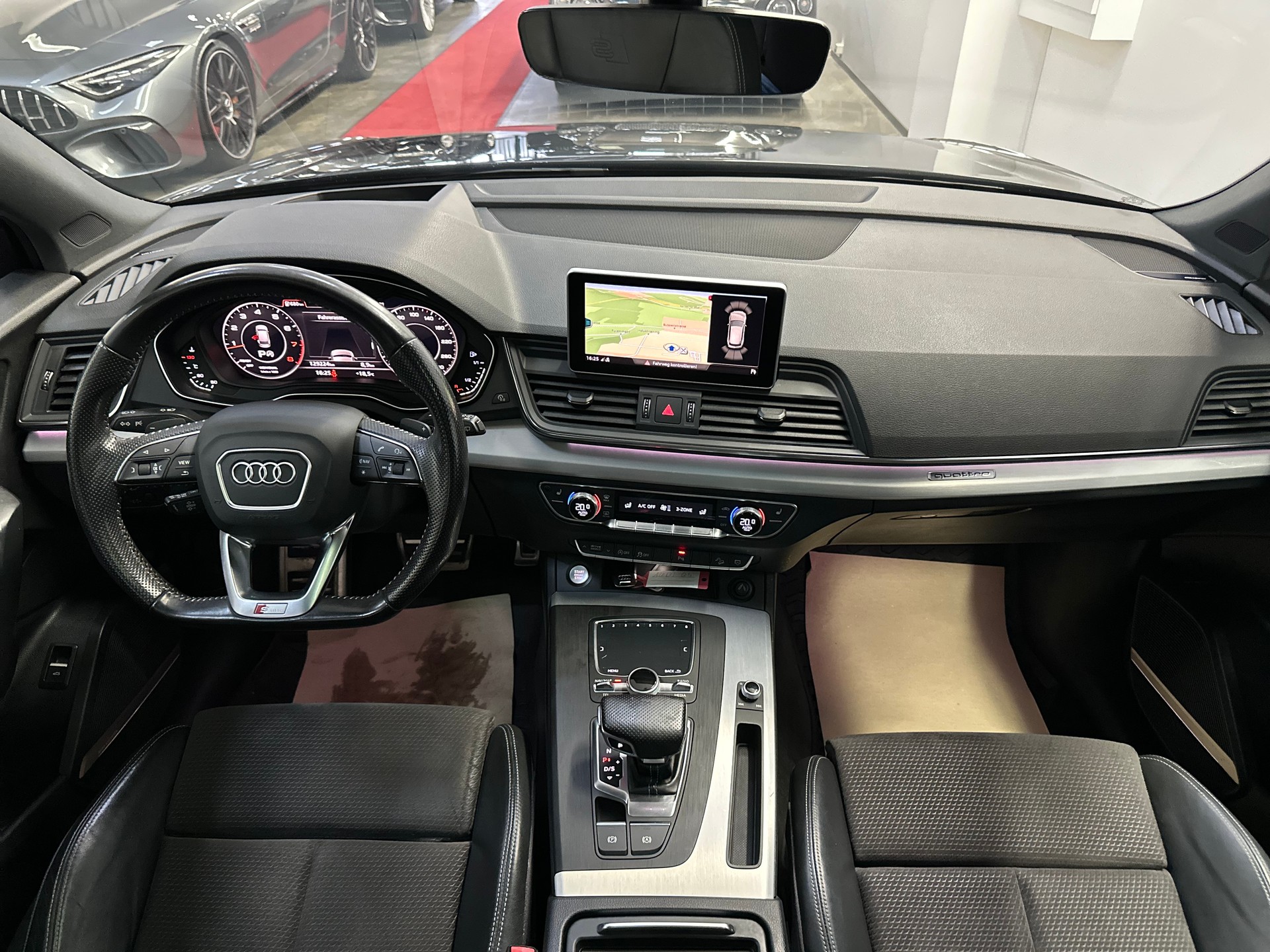 AUDI Q5 2.0 TFSI sport quattro S-tronic-image-9