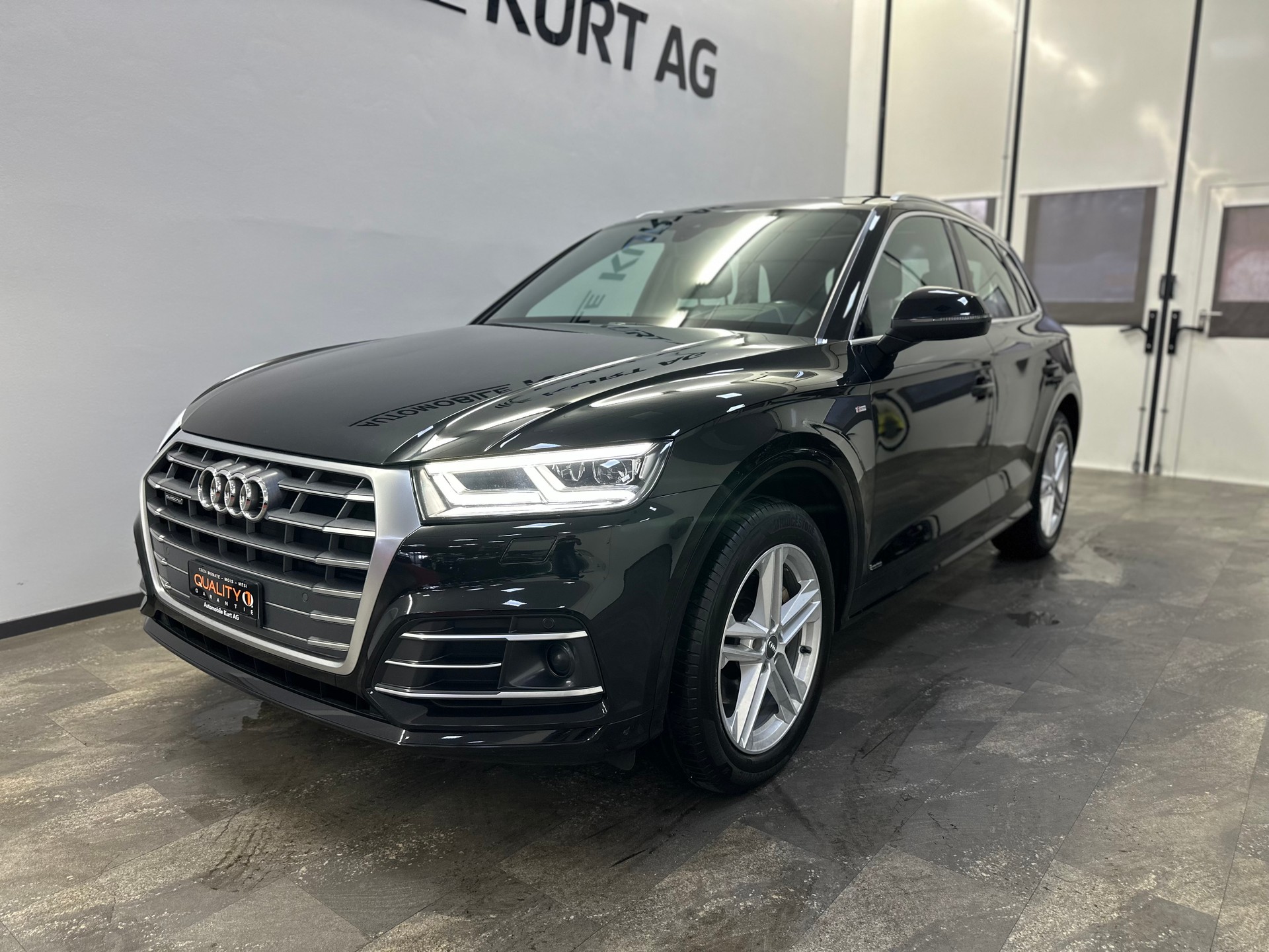 AUDI Q5 2.0 TFSI sport quattro S-tronic-image-6