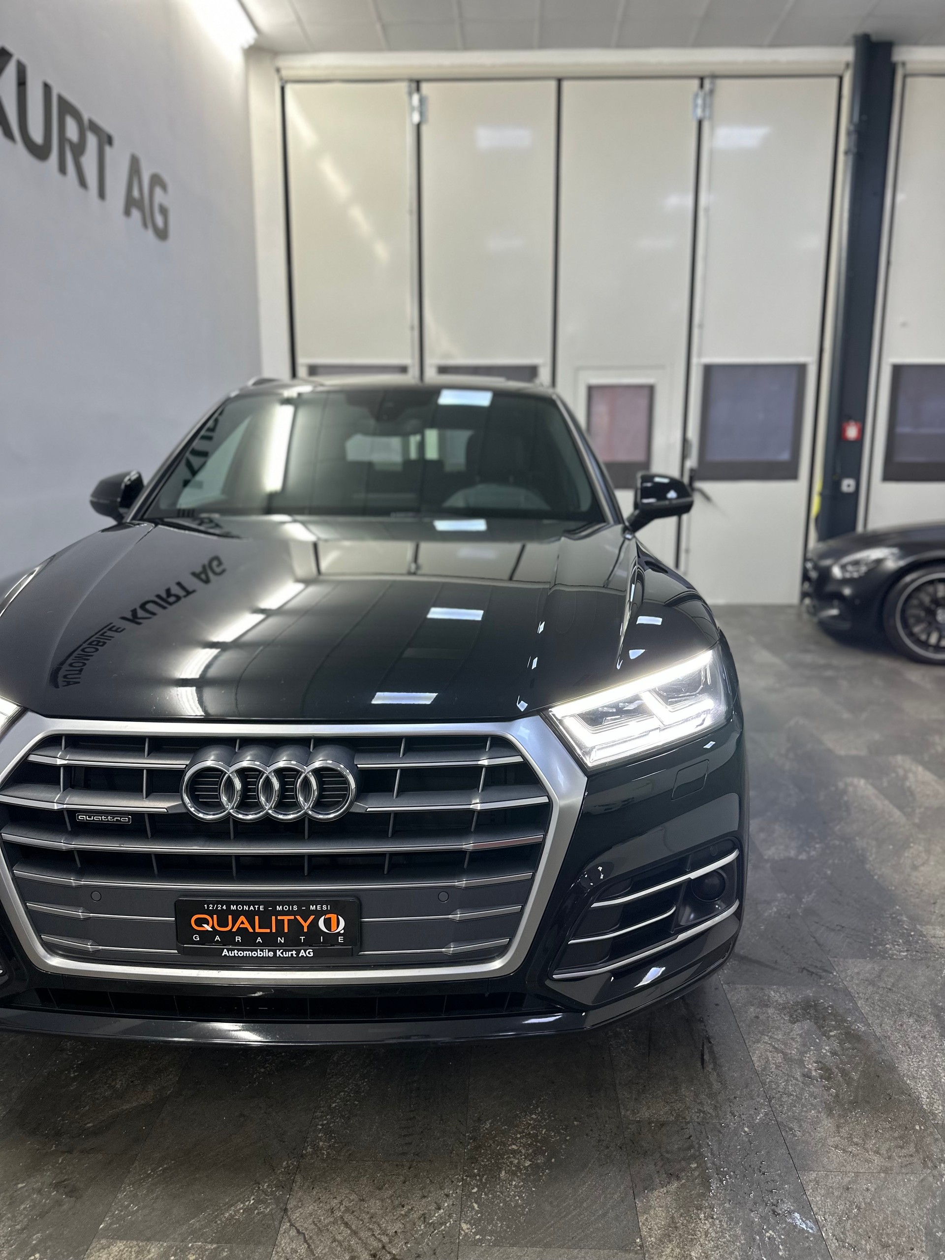 AUDI Q5 2.0 TFSI sport quattro S-tronic-image-8