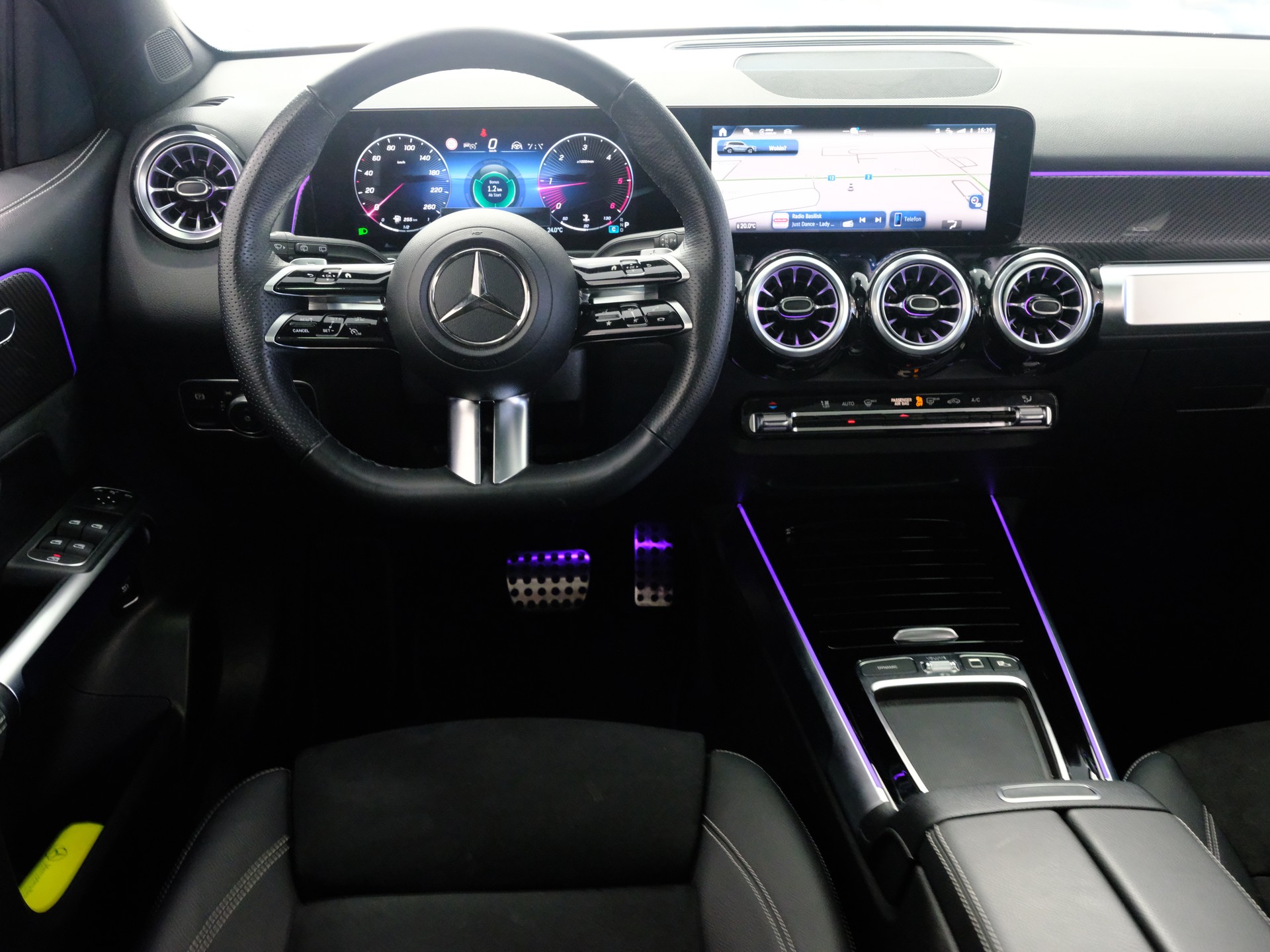 MERCEDES-BENZ GLB 220 d 4Matic 8G-Tronic-image-11