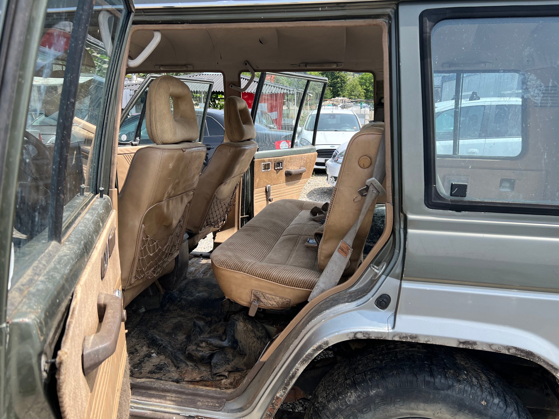 MITSUBISHI Pajero 2.5 TD Wagon-image-9