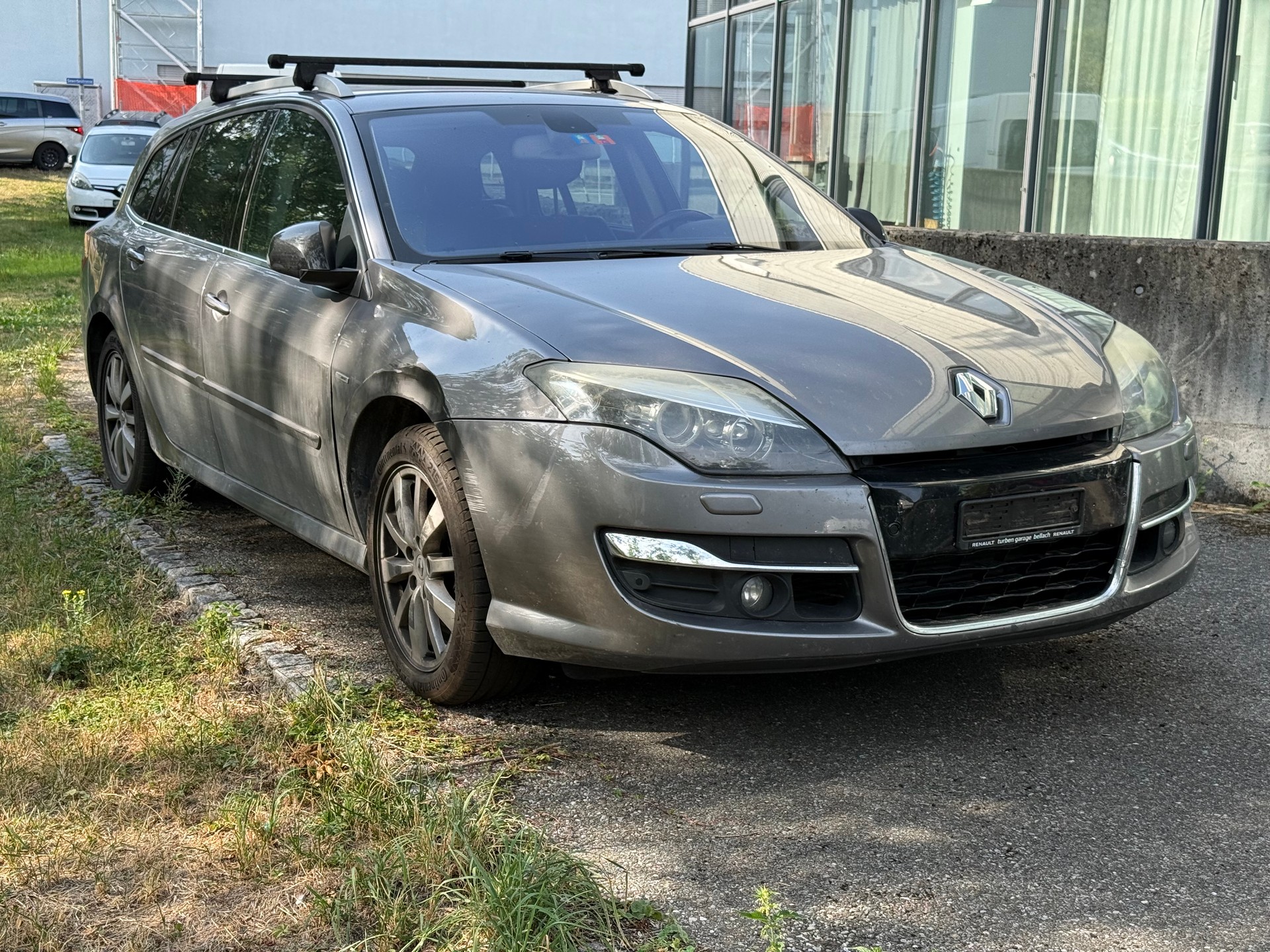 RENAULT Laguna Grandtour 2.0 16V T Bose Automatic-image-0
