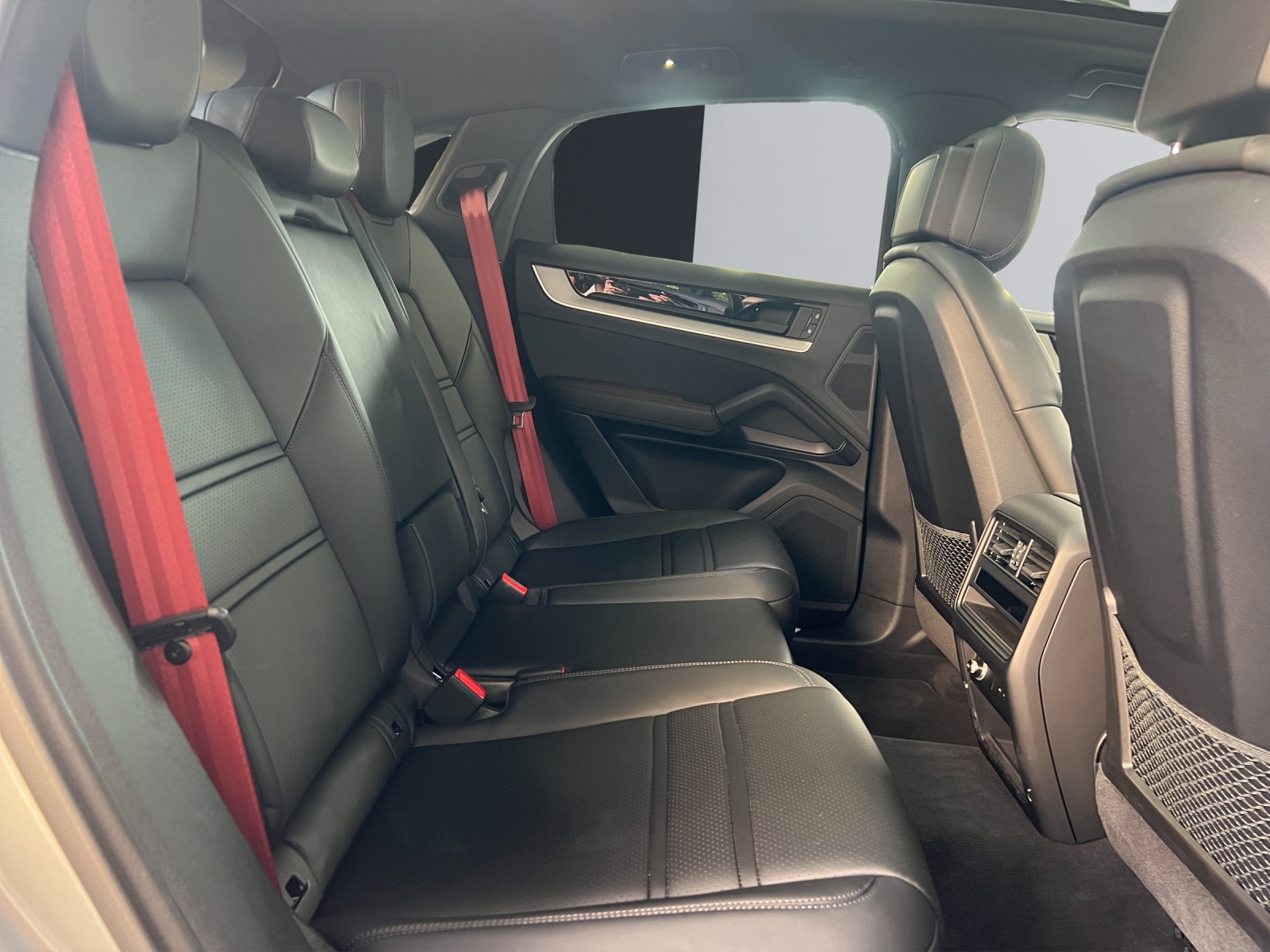 PORSCHE Cayenne Coupé Tiptronic-image-13