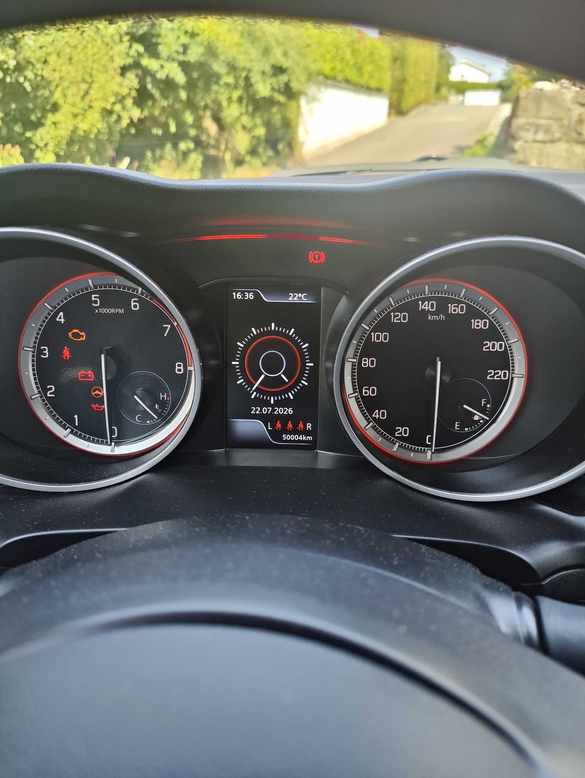SUZUKI 1.2 Compact Top Hybrid 4x4-image-1