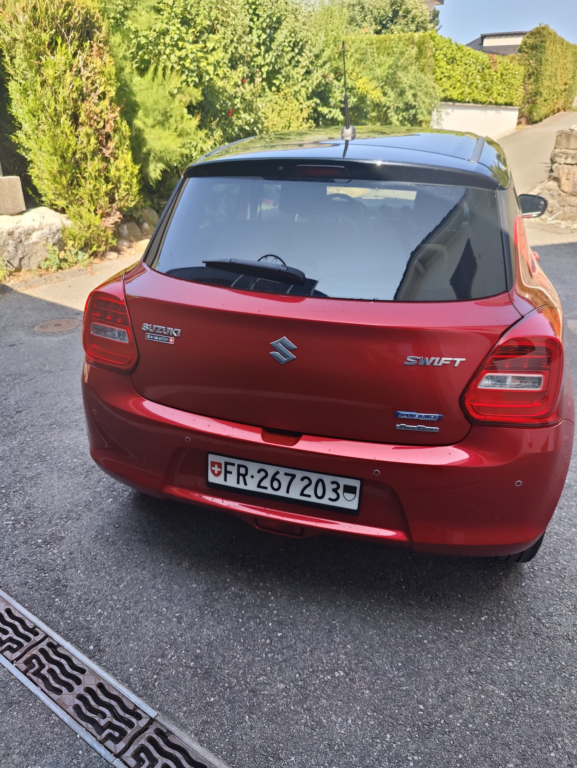 SUZUKI 1.2 Compact Top Hybrid 4x4-image-3