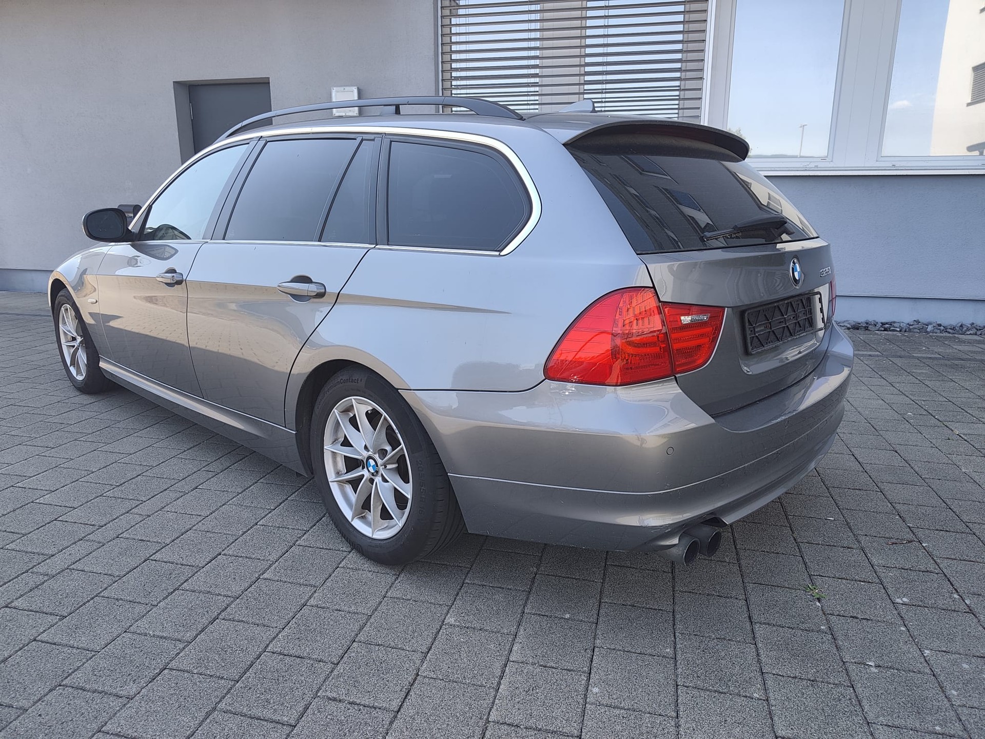 BMW 325i Touring more4you Steptronic-image-3