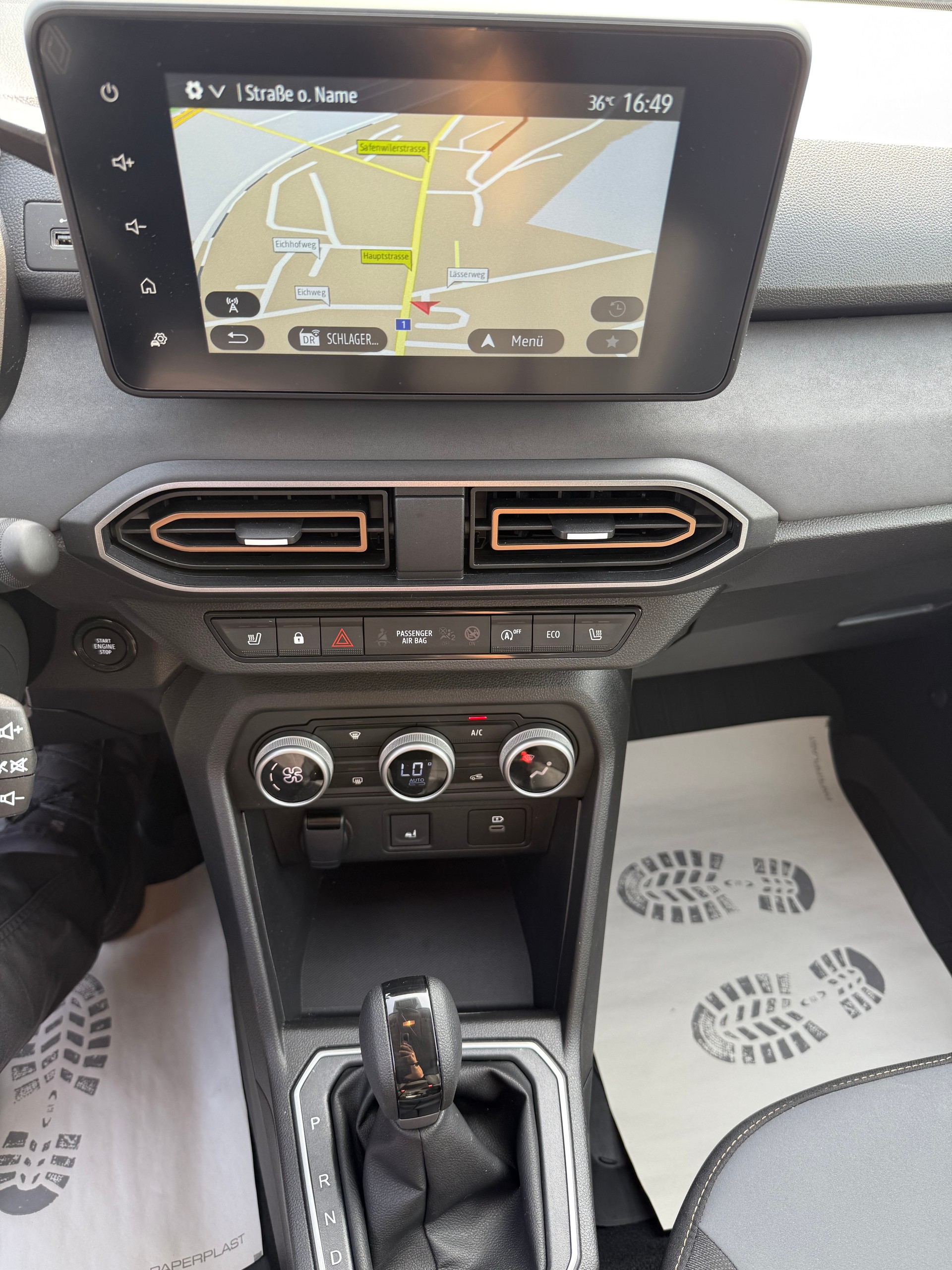 DACIA Sandero Stepway TCe 90 Extreme CVT-image-8