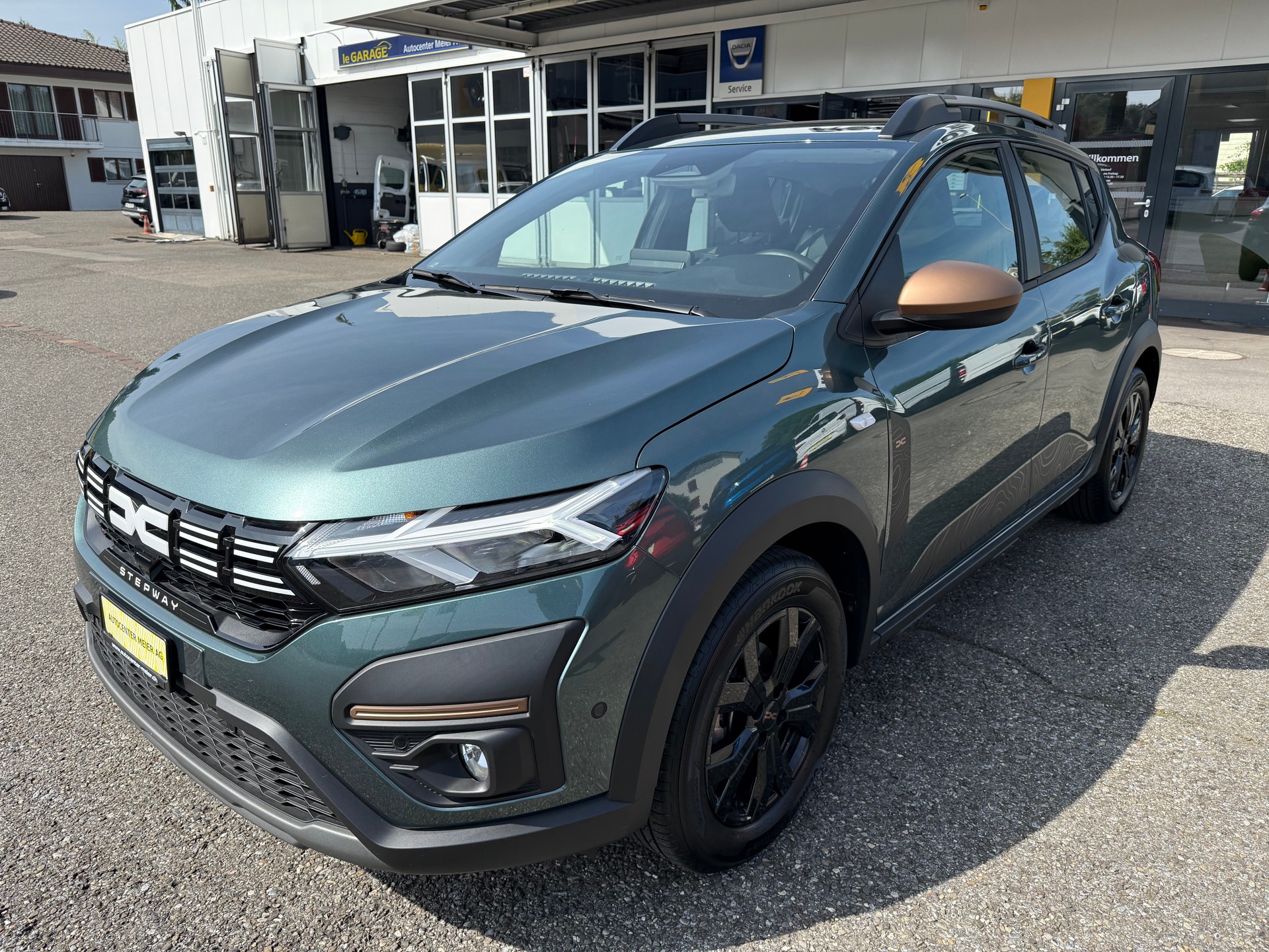 DACIA Sandero Stepway TCe 90 Extreme CVT-showroom-element-1
