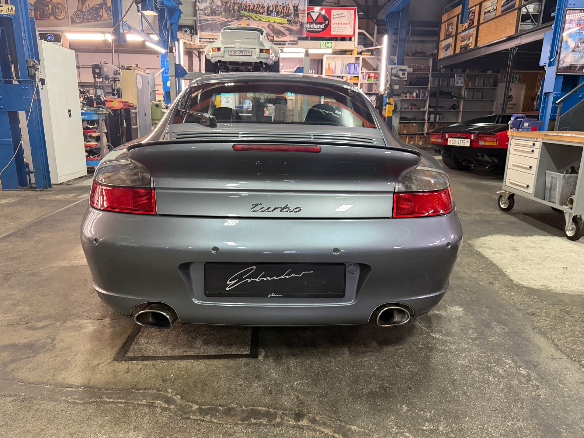 PORSCHE 911 Turbo-image-2