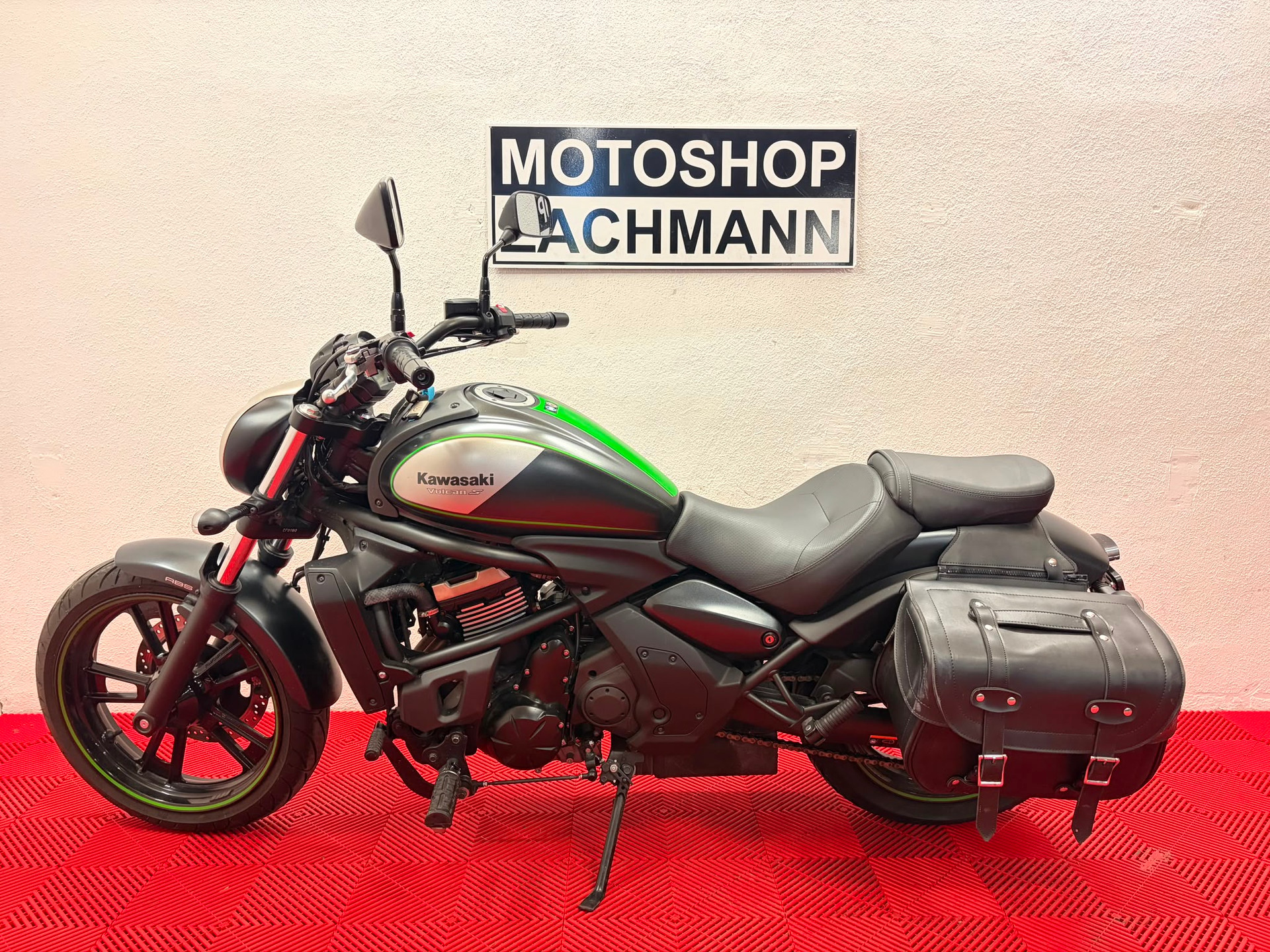 KAWASAKI Vulcan S ABS-showroom-element-3