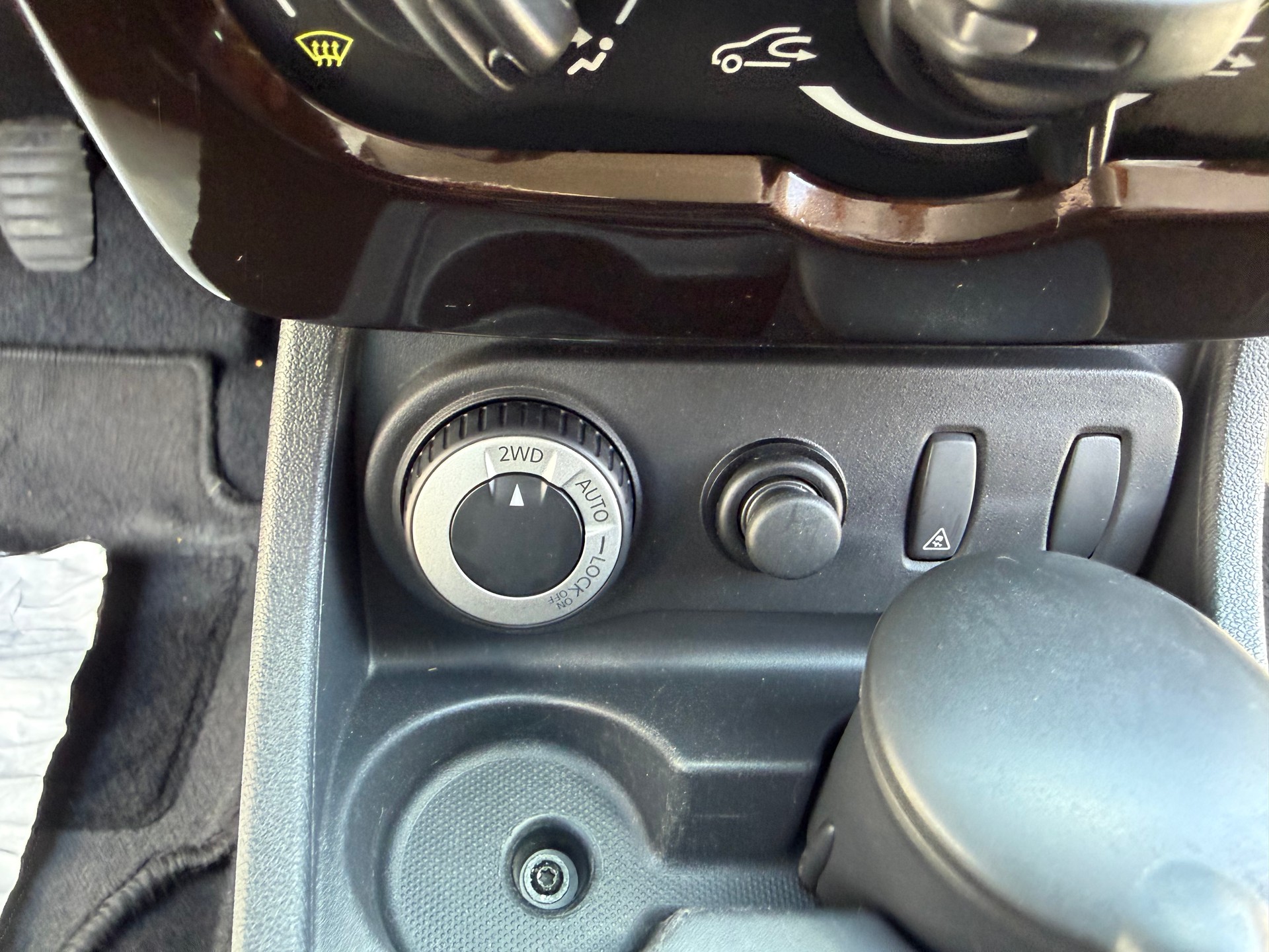 DACIA Duster 1.6 Ambiance 4x4-image-28