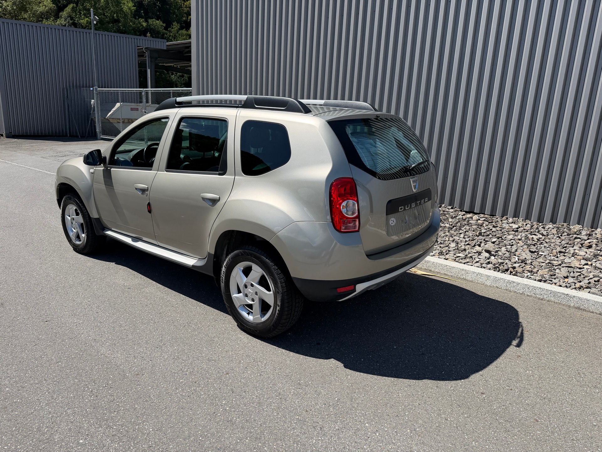 DACIA Duster 1.6 Ambiance 4x4-image-2