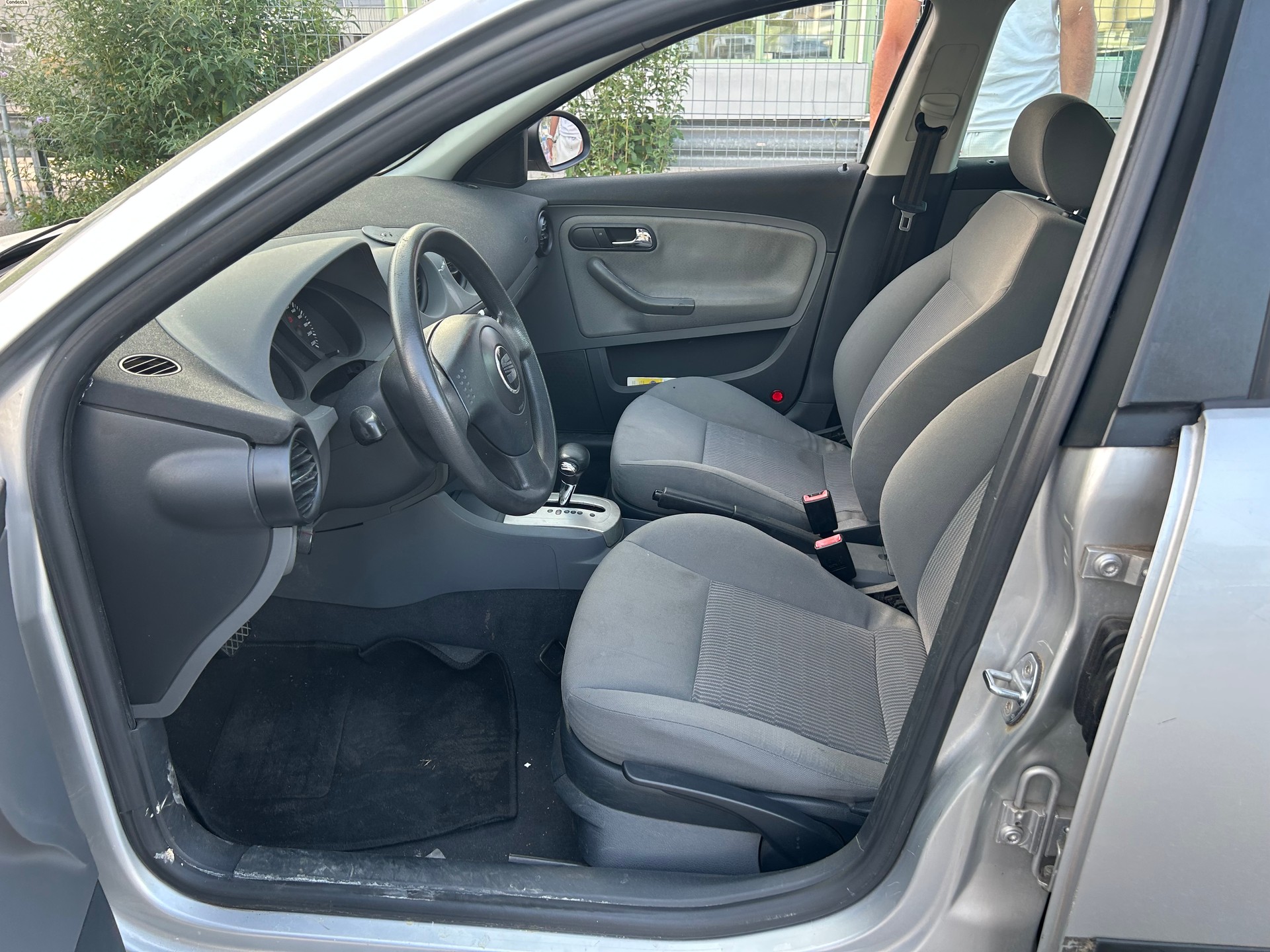 SEAT IBIZA-image-6