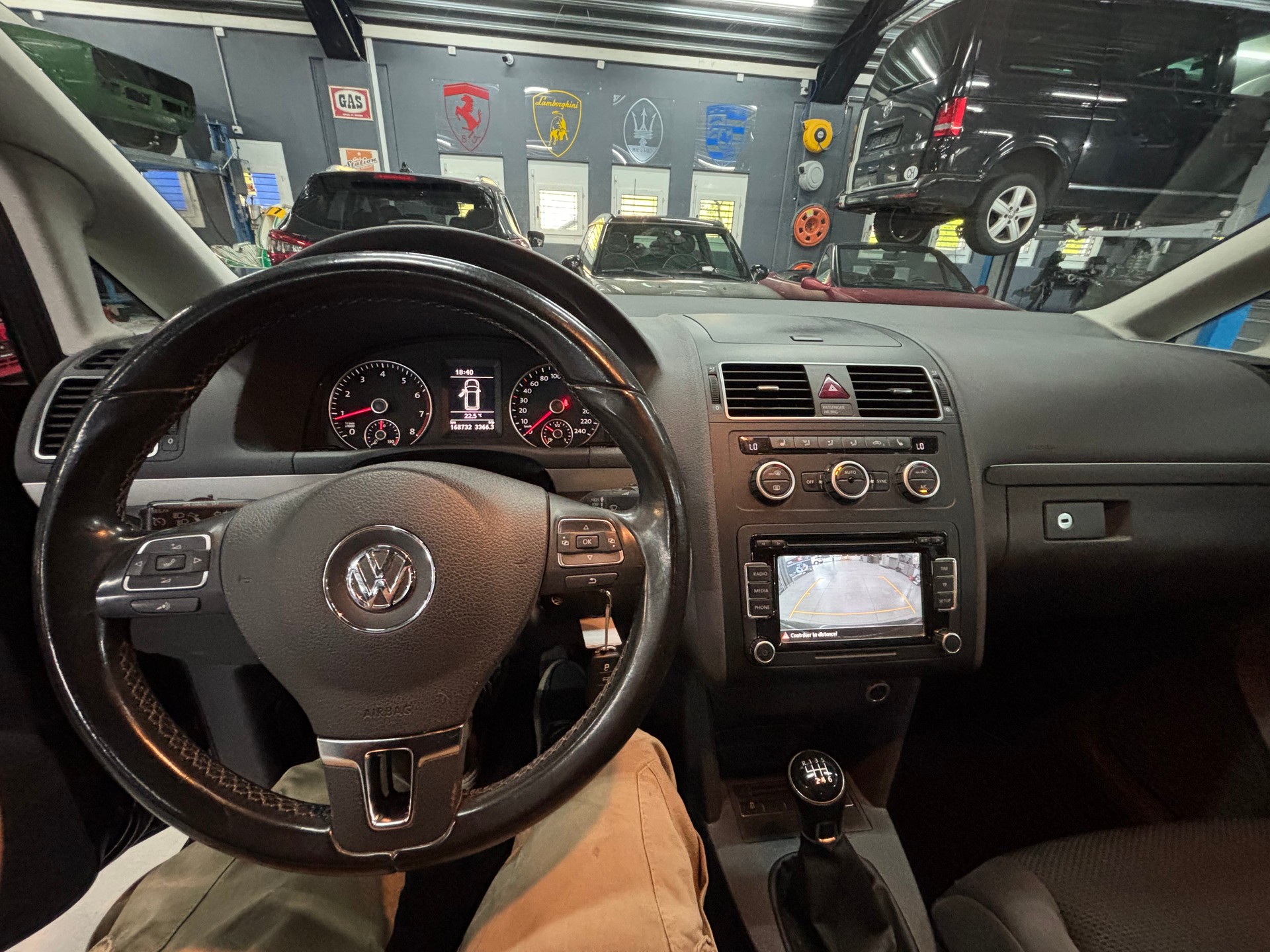 VW Touran 1.2 TSI Trendline-image-14