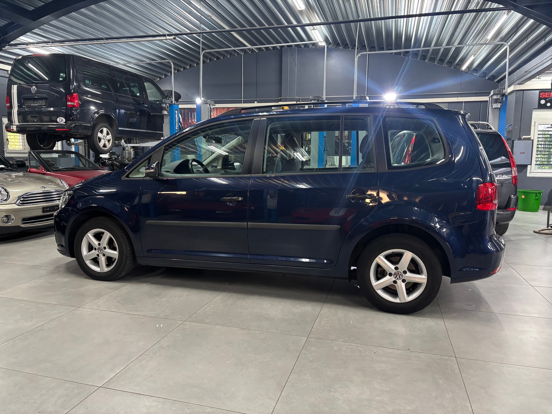 VW Touran 1.2 TSI Trendline-image-6