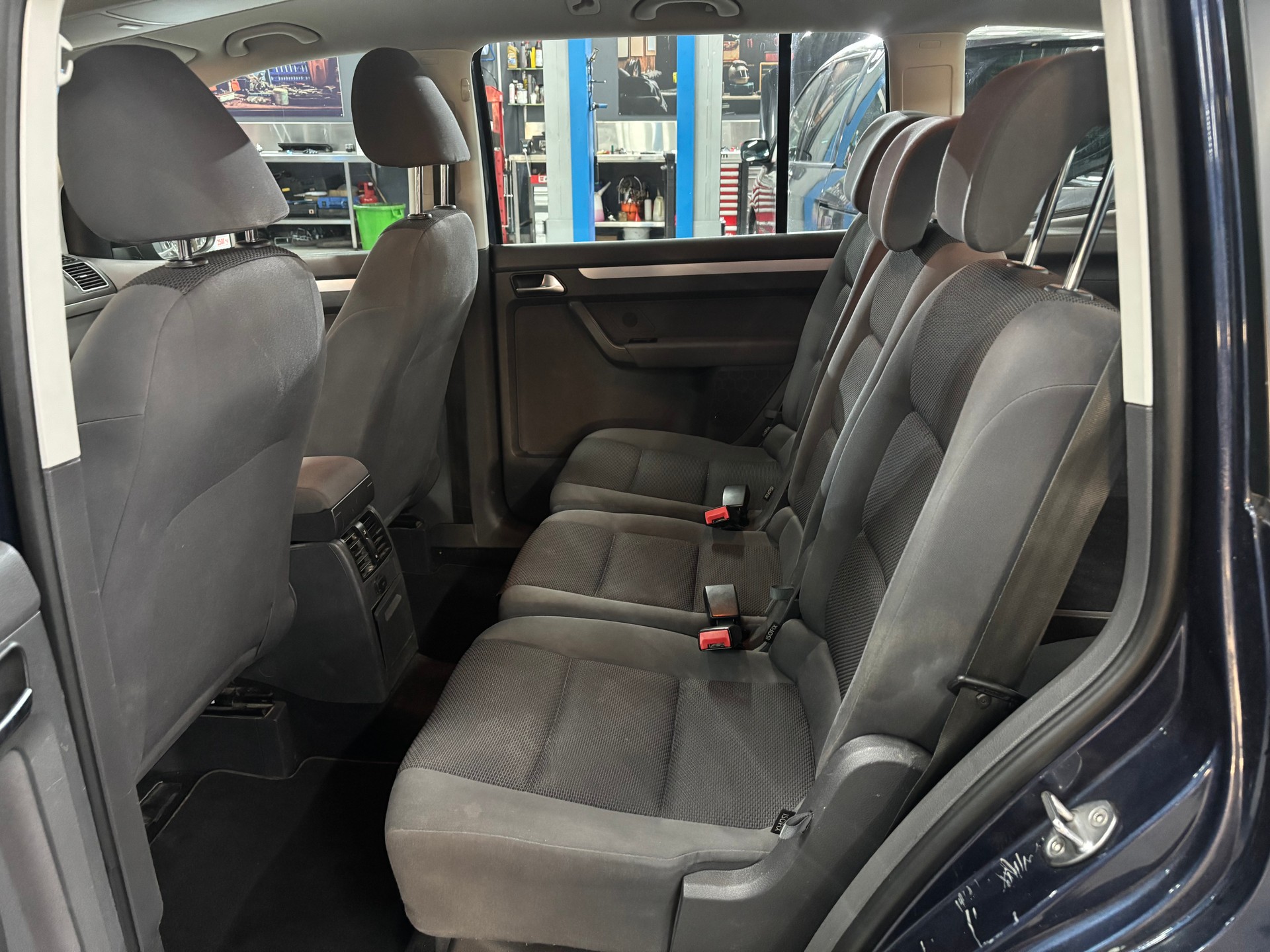 VW Touran 1.2 TSI Trendline-image-10