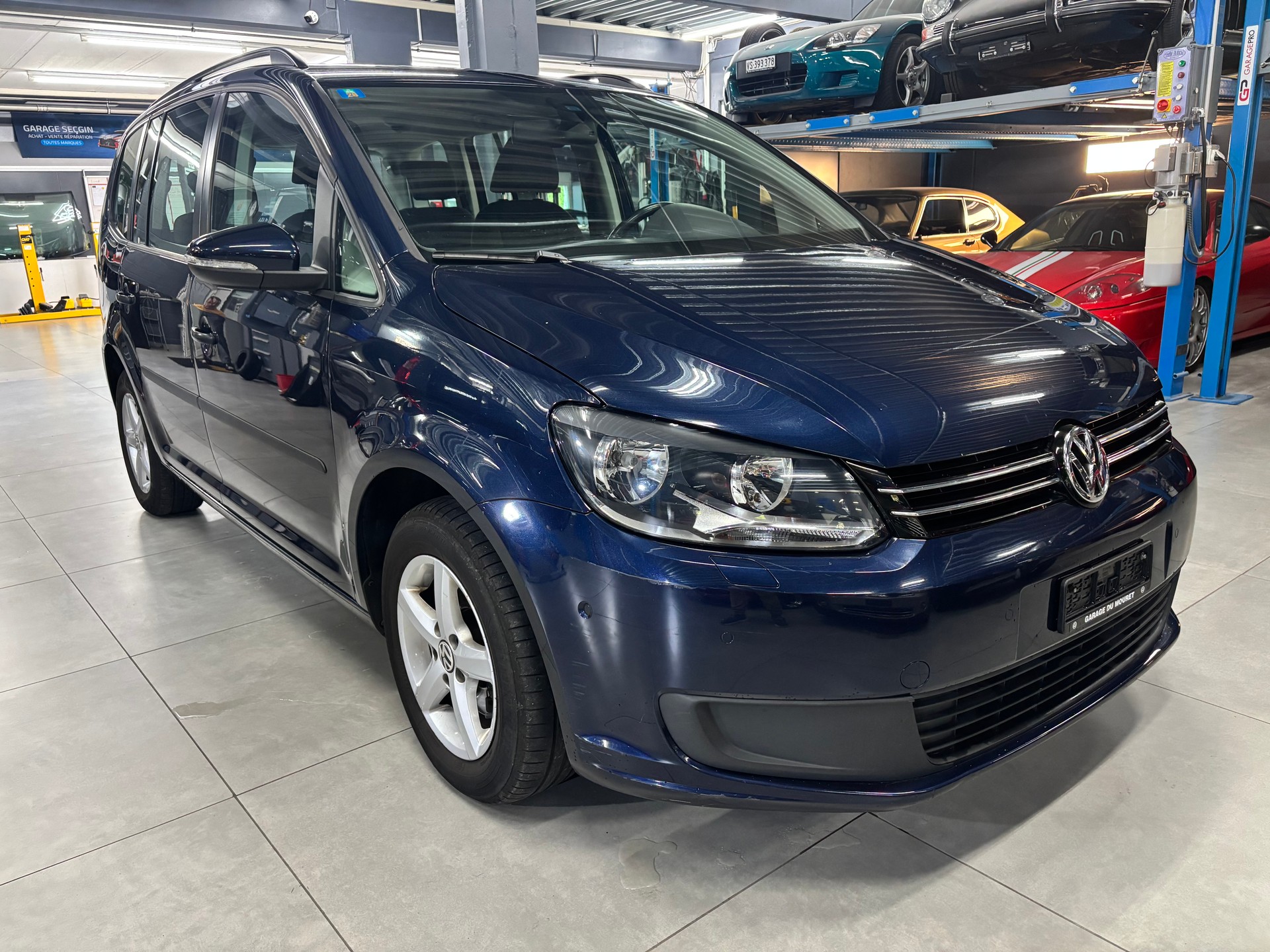 VW Touran 1.2 TSI Trendline-image-2