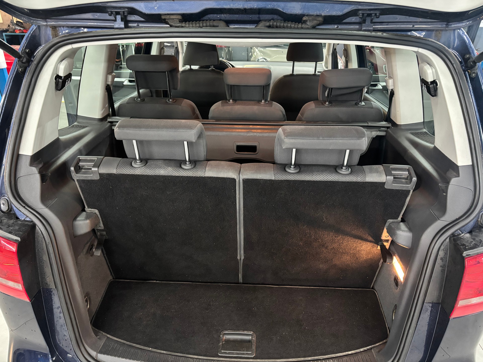 VW Touran 1.2 TSI Trendline-image-13