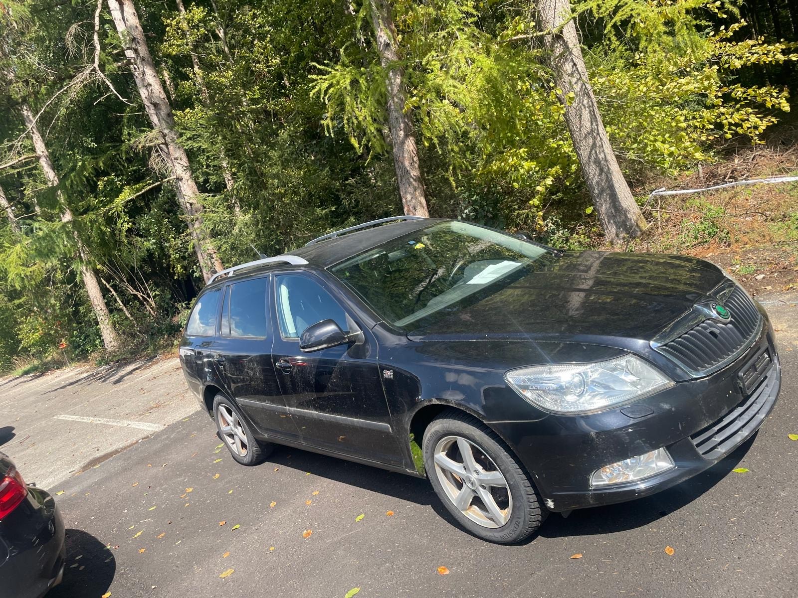 SKODA Octavia Combi 1.8 TSI Laurin & Klement 4x4-image-2