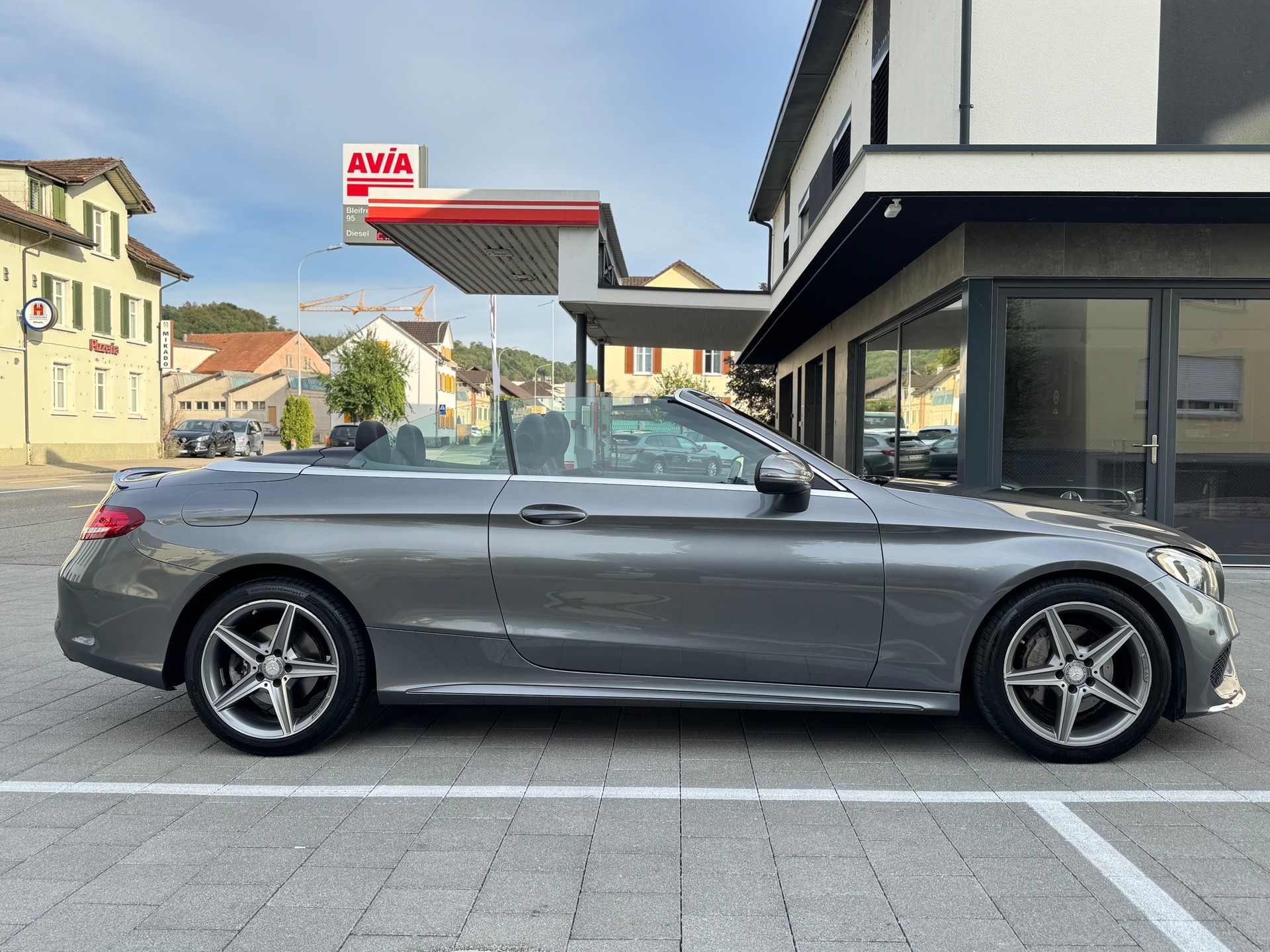 MERCEDES-BENZ C 180 Cabriolet AMG Line 9G-Tronig-image-5