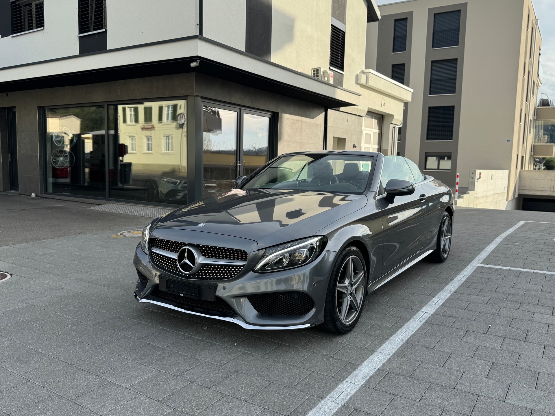 MERCEDES-BENZ C 180 Cabriolet AMG Line 9G-Tronig-image-0