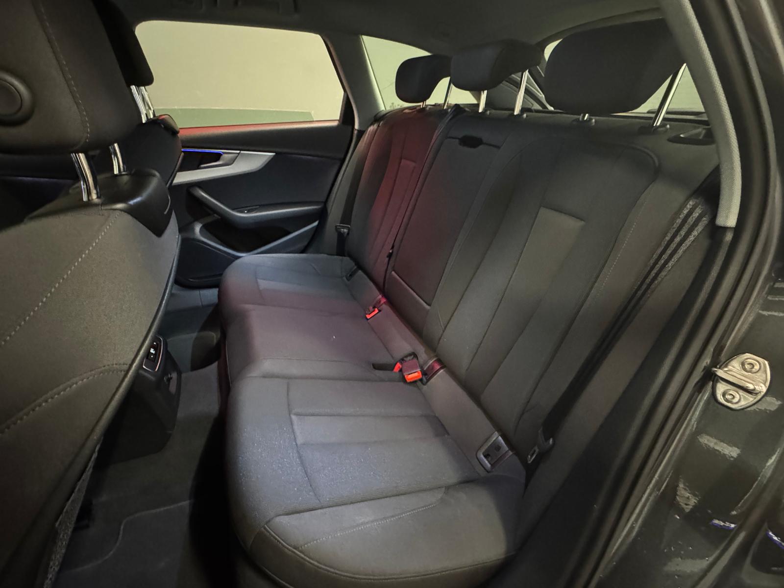 AUDI A4 Avant 40 TDI S line quattro S-tronic-image-12