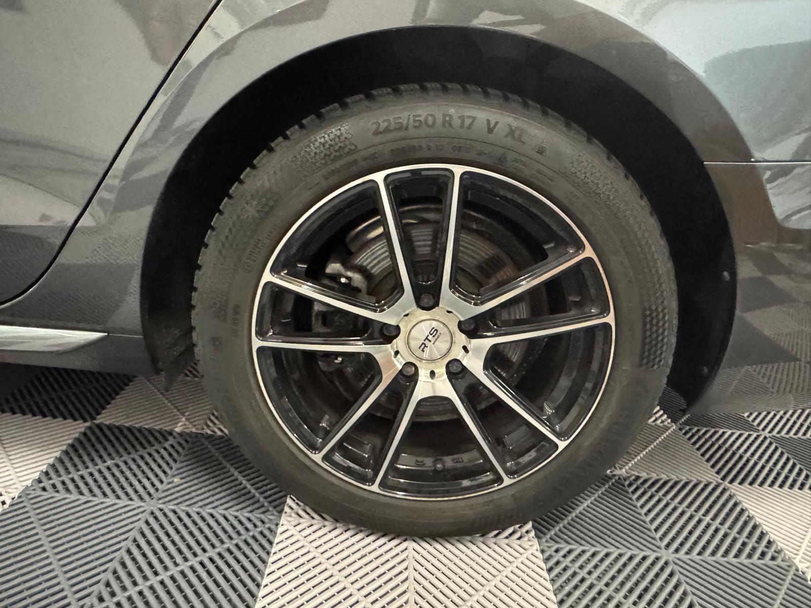 AUDI A4 Avant 40 TDI S line quattro S-tronic-image-29
