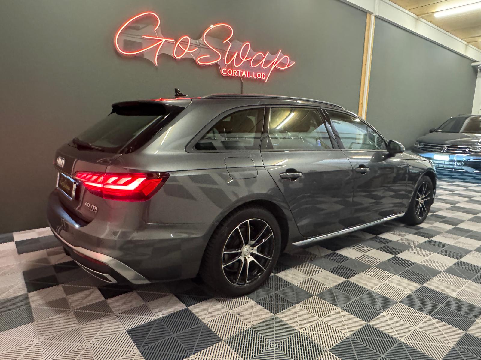 AUDI A4 Avant 40 TDI S line quattro S-tronic-image-5