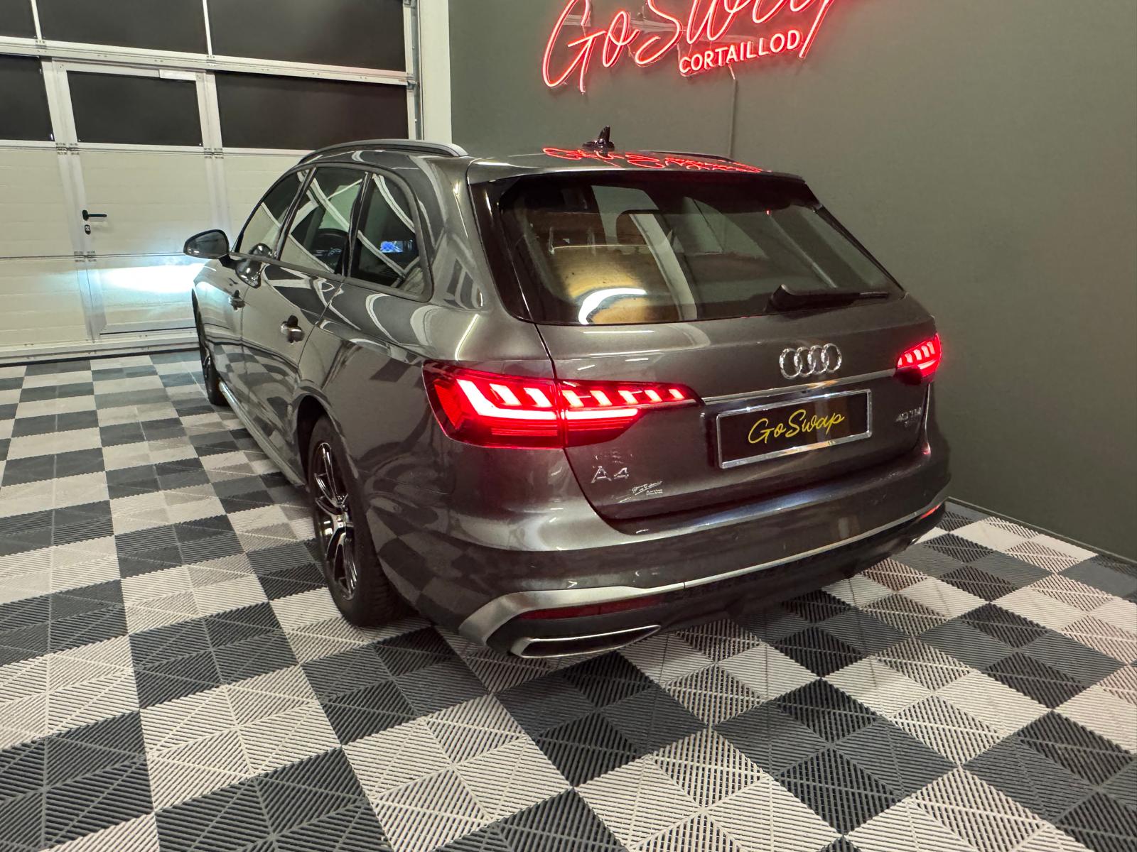 AUDI A4 Avant 40 TDI S line quattro S-tronic-image-3