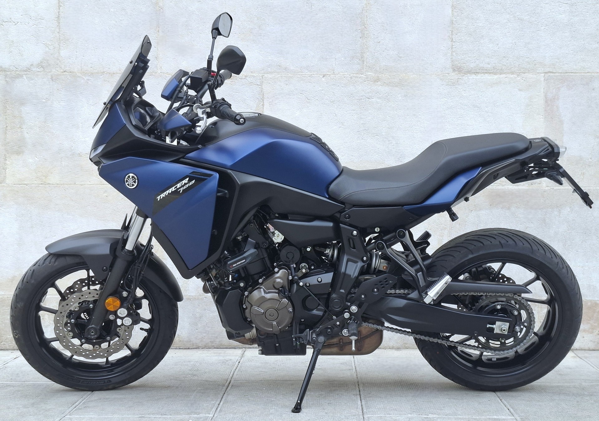 YAMAHA TRACER 7-showroom-element-2