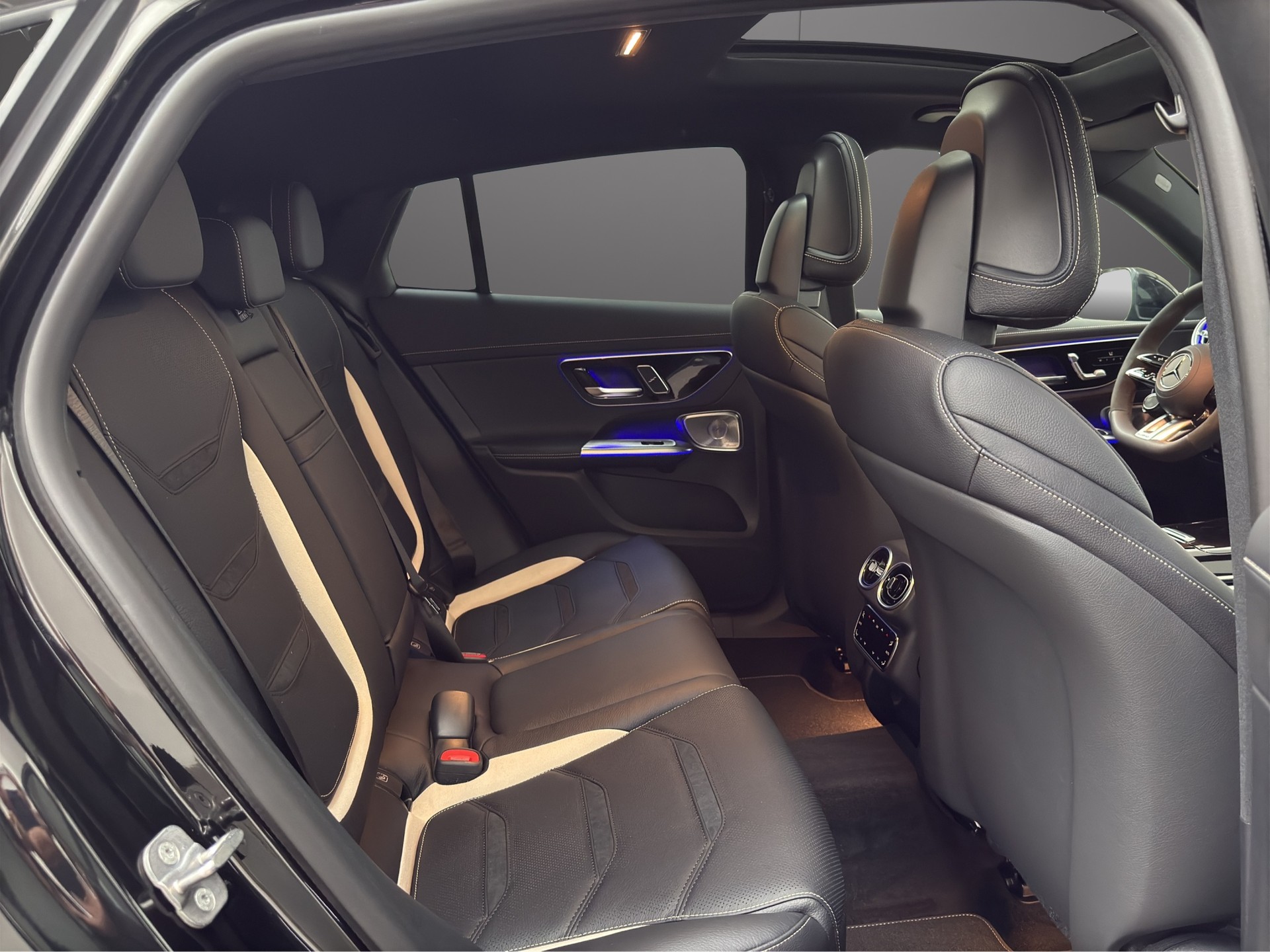 MERCEDES-BENZ GLC Coupé 53 AMG "Golden Accents PACK"-image-14