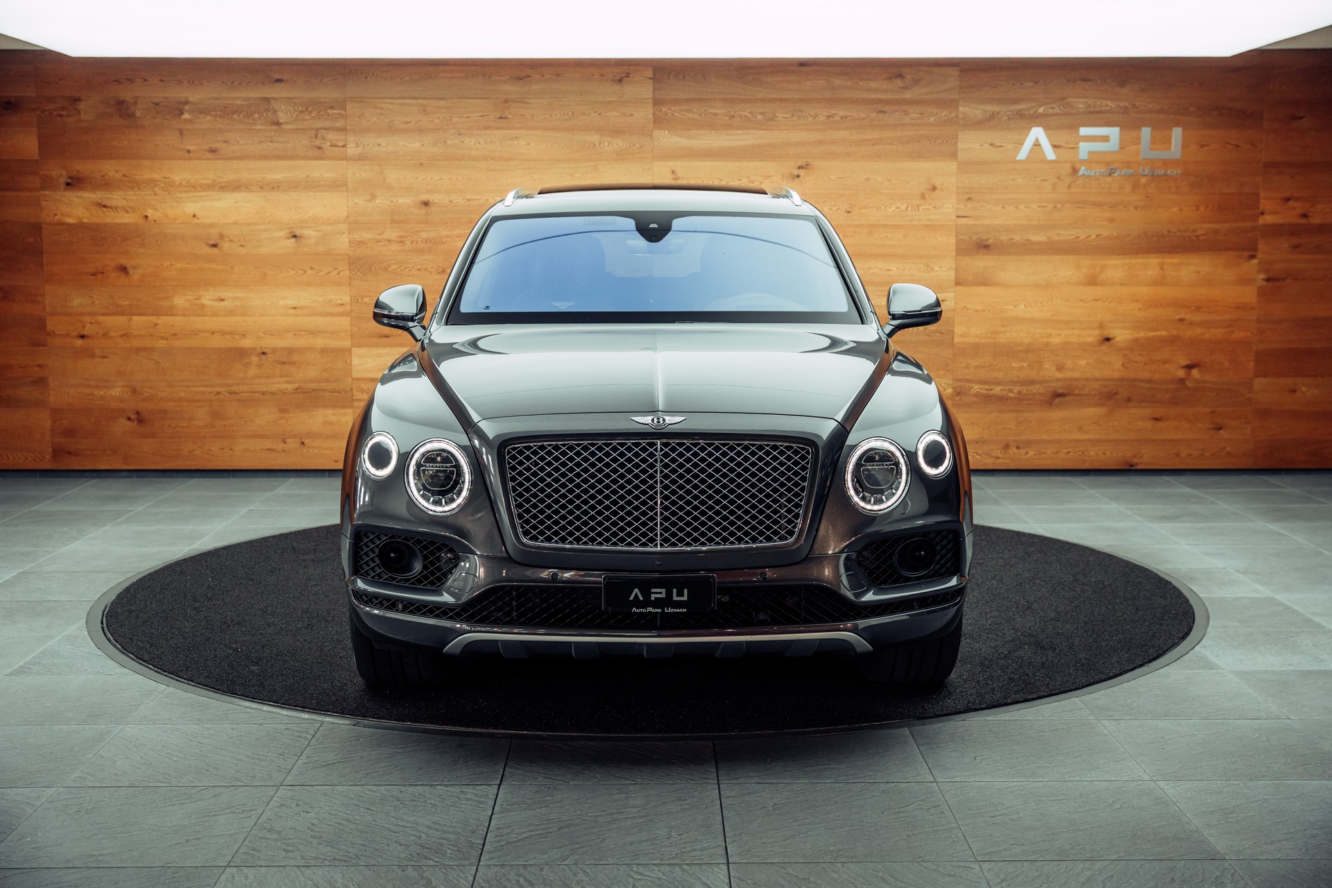 BENTLEY Bentayga W12 Anthracite-image-20