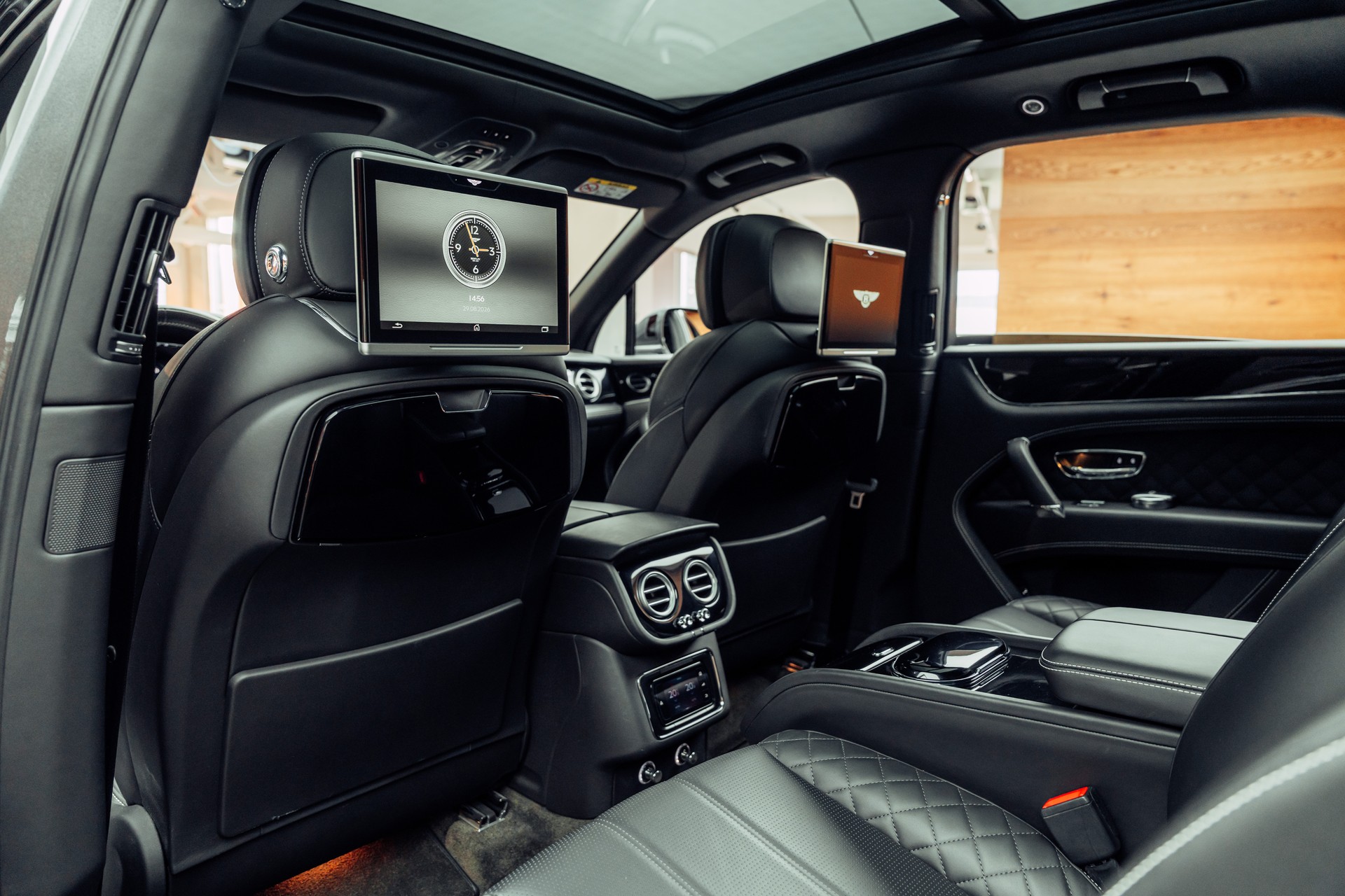 BENTLEY Bentayga W12 Anthracite-image-9