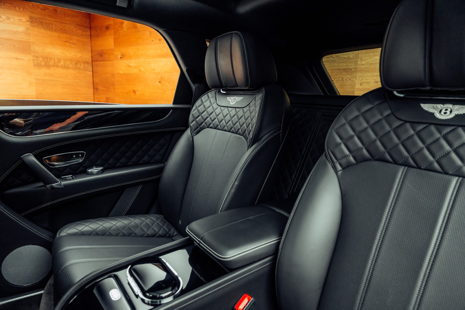 BENTLEY Bentayga W12 Anthracite-image-8