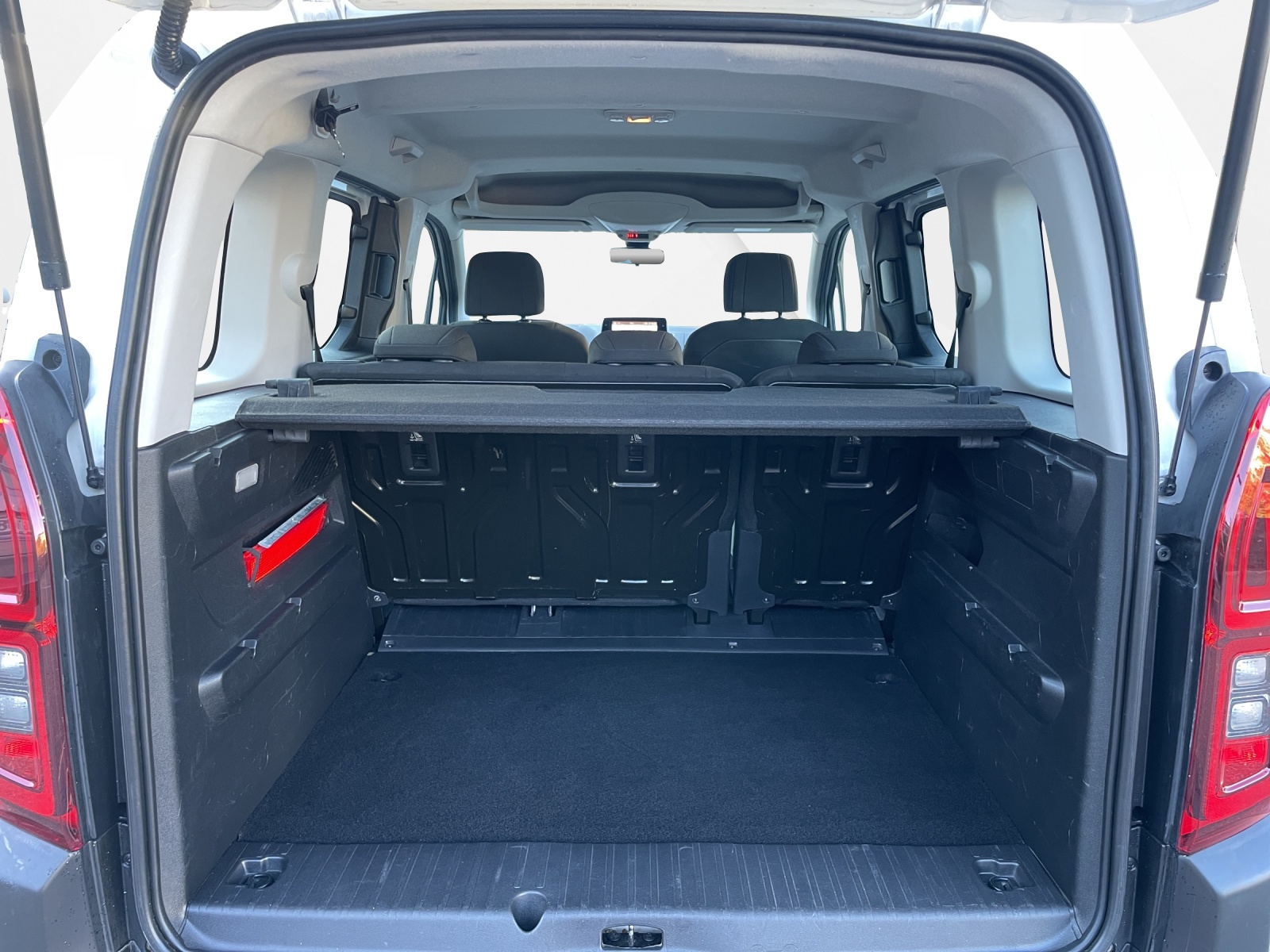 CITROEN Berlingo 1.2 PureTech 130 Feel-image-14