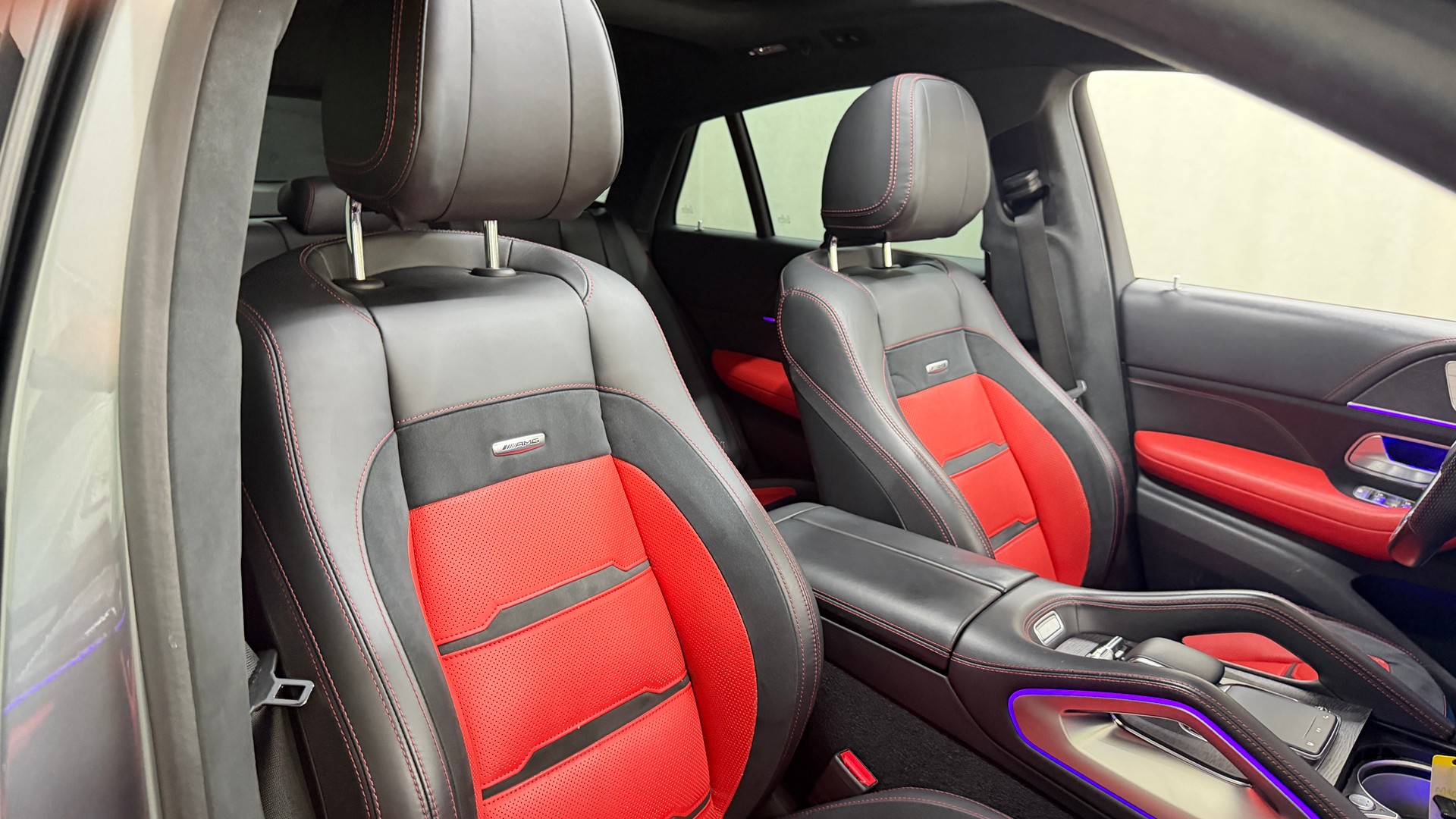 MERCEDES-BENZ GLE Coupé 53 AMG 4Matic+ Speedshift-image-14