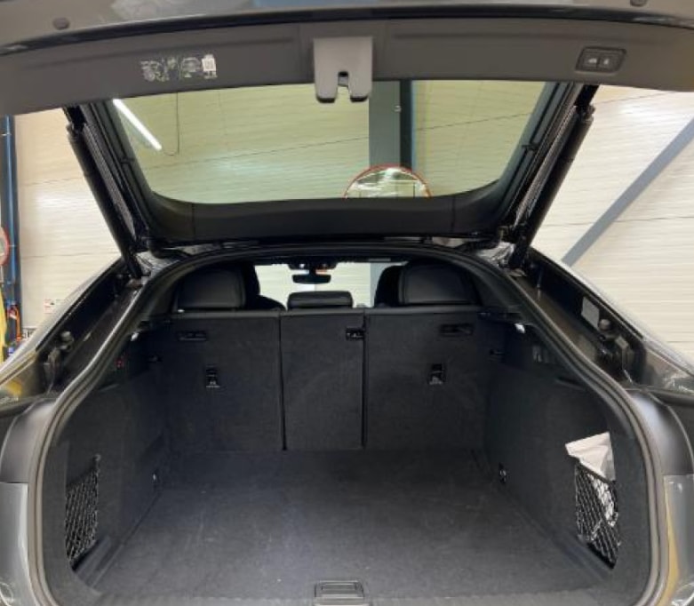AUDI Q6 Sportback e-tron quattro S-Line Tech pro mit Anhängerkupplung-image-11