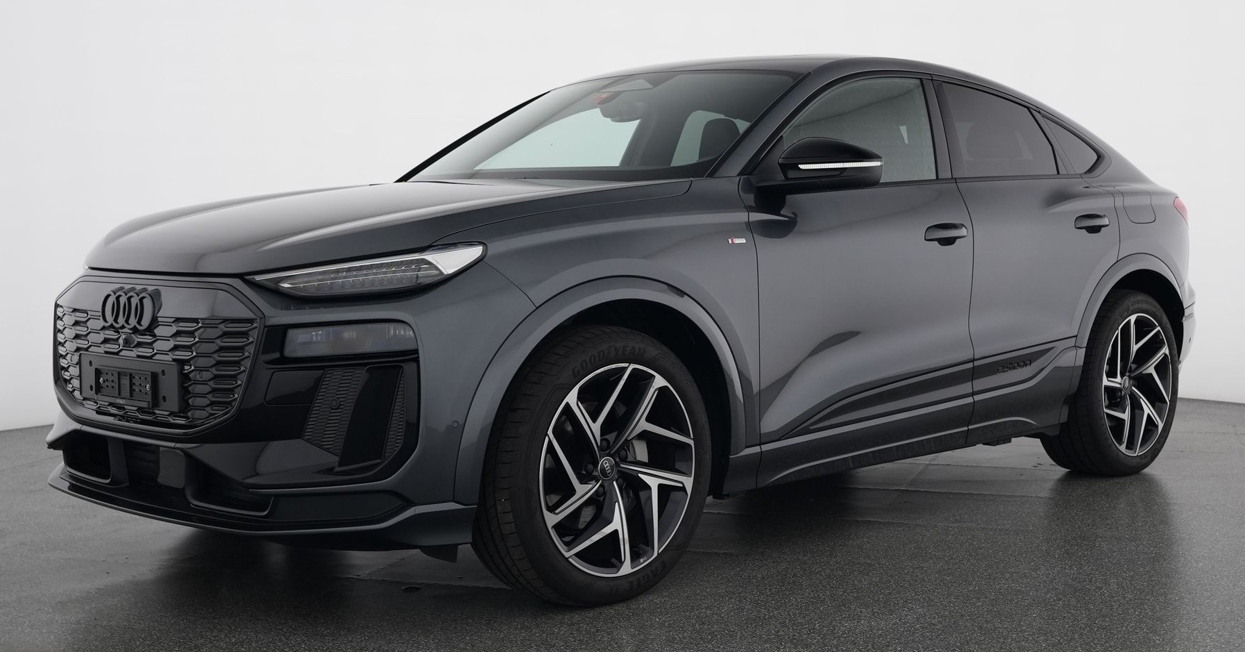AUDI Q6 Sportback e-tron quattro S-Line Tech pro mit Anhängerkupplung-image-0